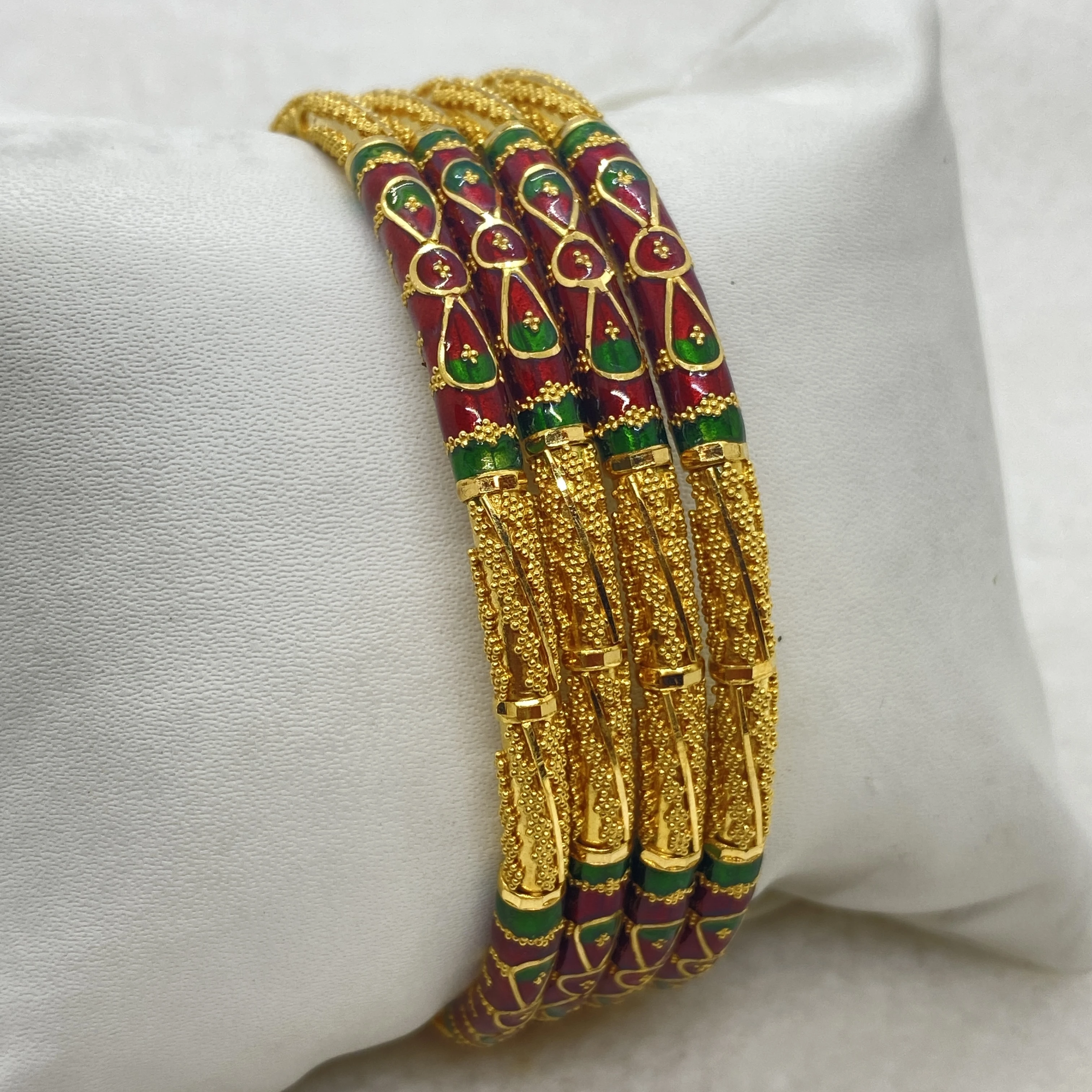 Fancy Enamel Round Calcutta Bangles Gj0050