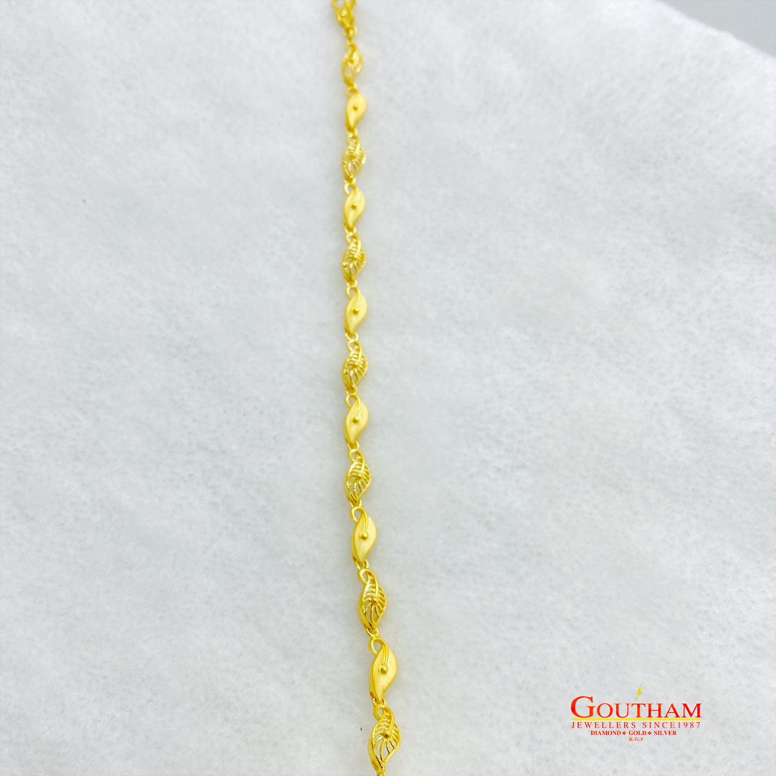 Fancy Plan Casting Ladies Bracelet Gj0204