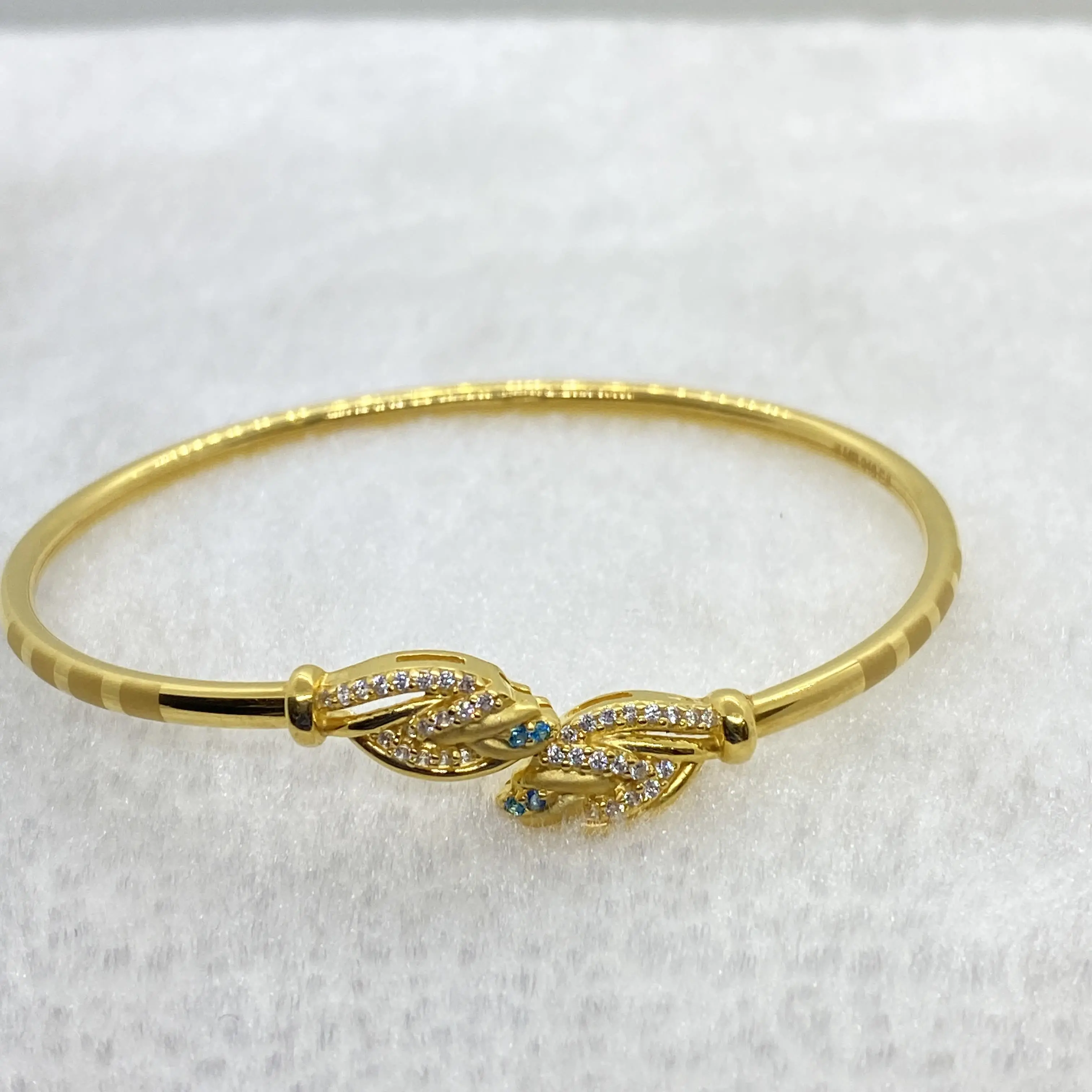 Fancy Bypass Kada Bangle Gj0146