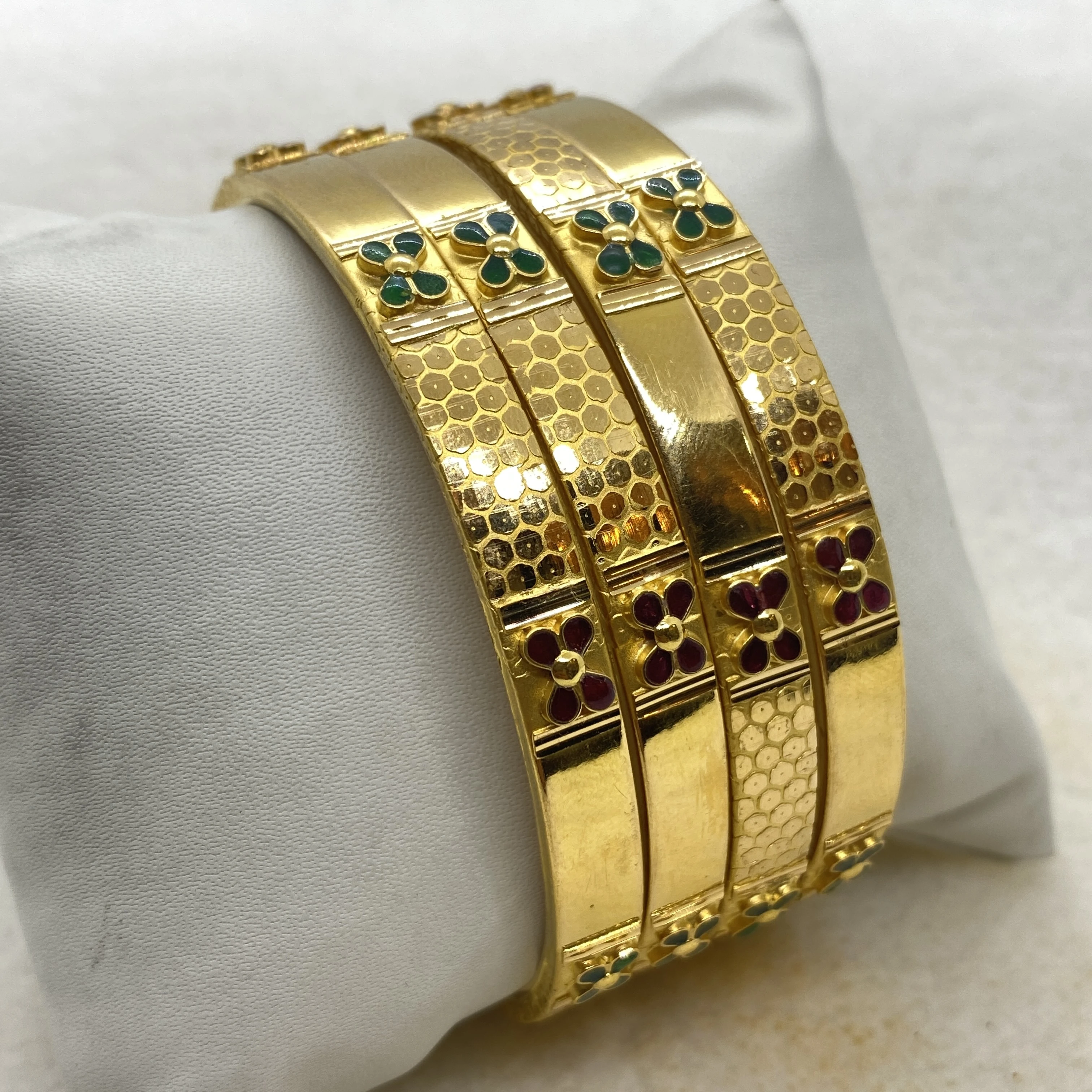 Fancy Enamel Calcutta Bangles Gj0048