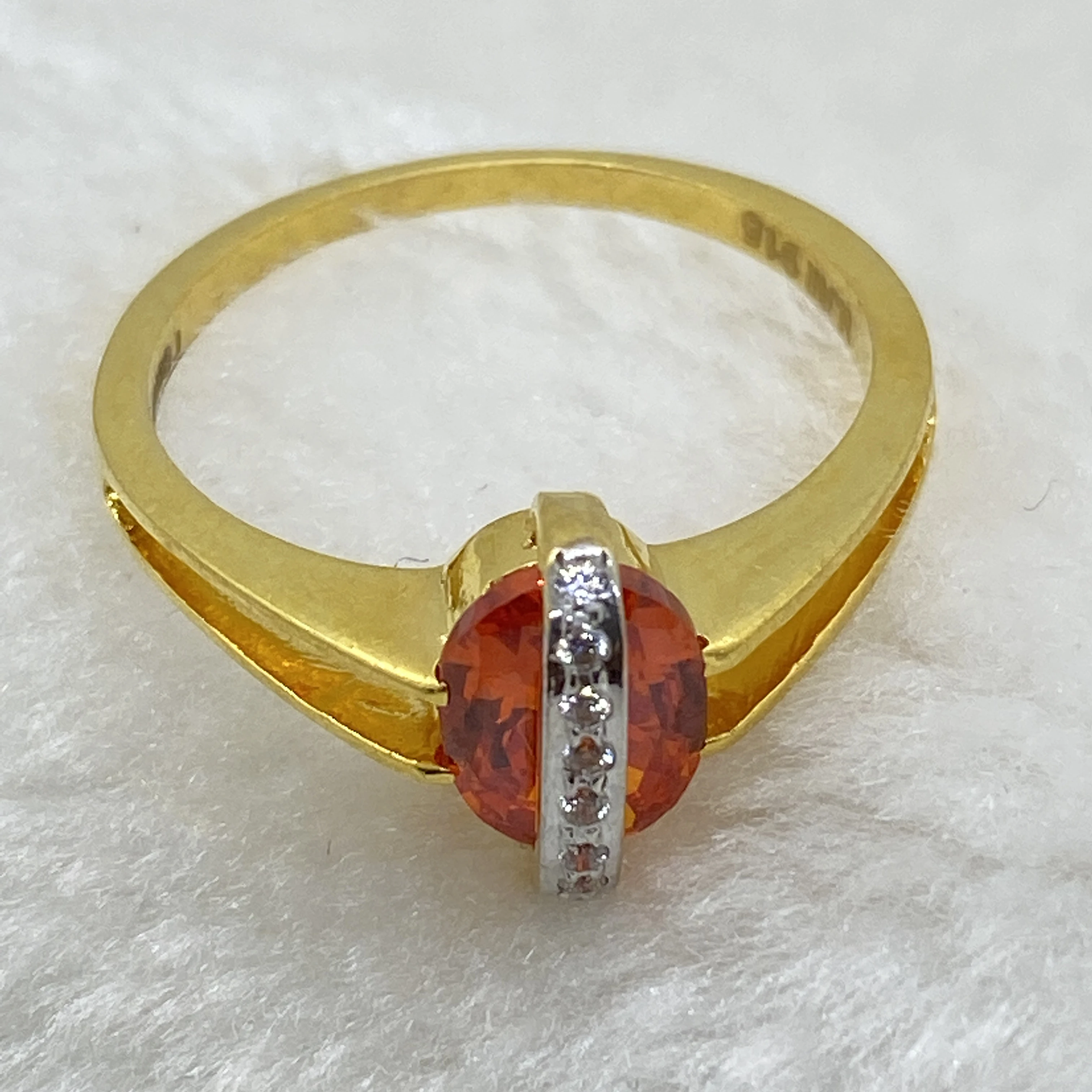 Fancy Emerald Orange Cz Ladies Ring Gj0136