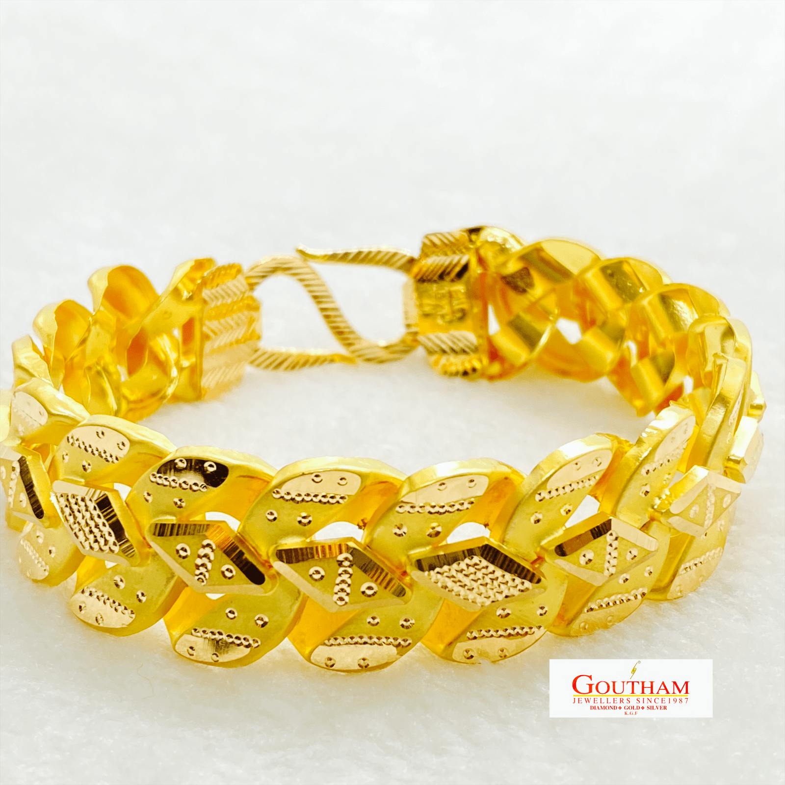 Fancy Exclusive Gents Bracelet Gj0313