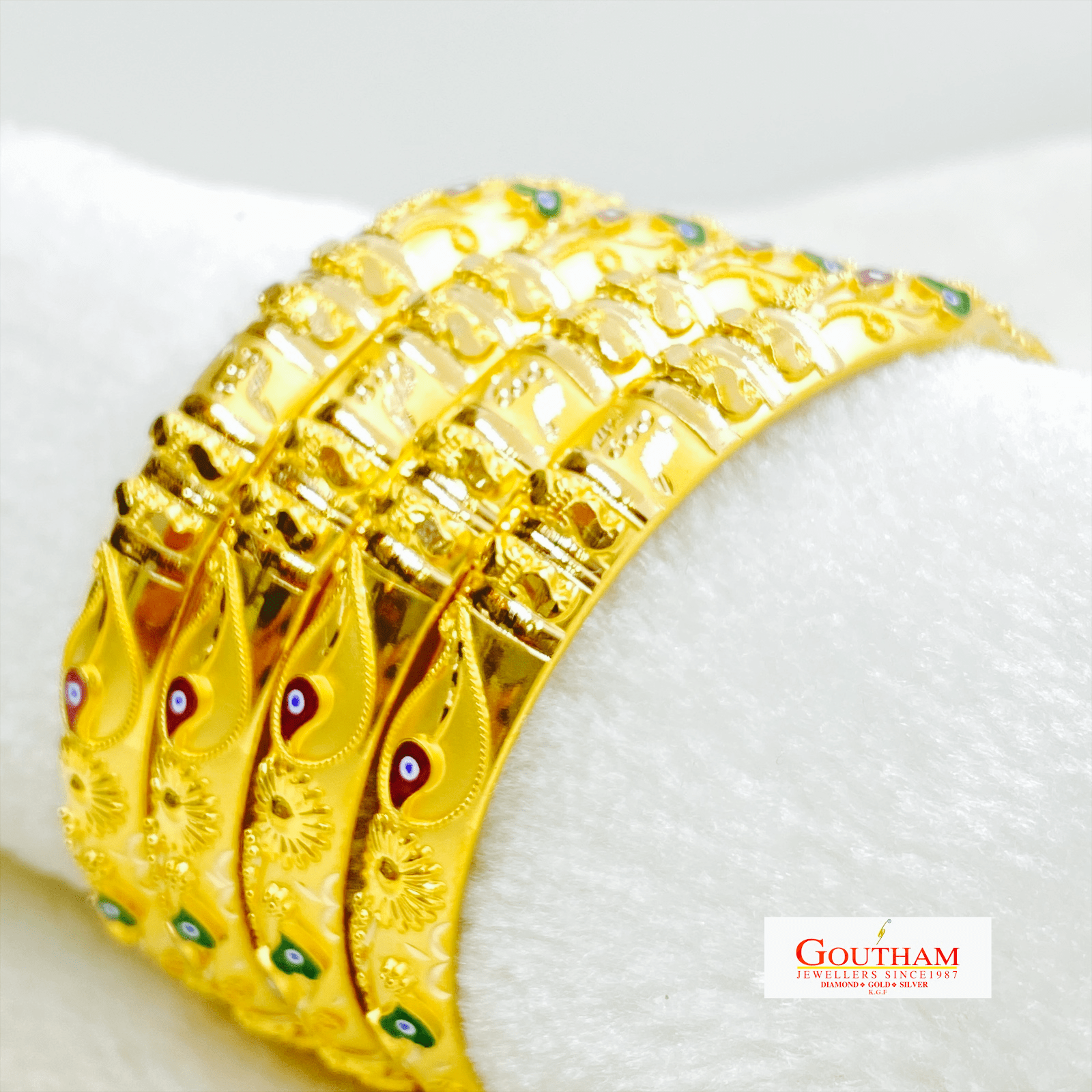 Fancy Enamel Bangle Gj0316