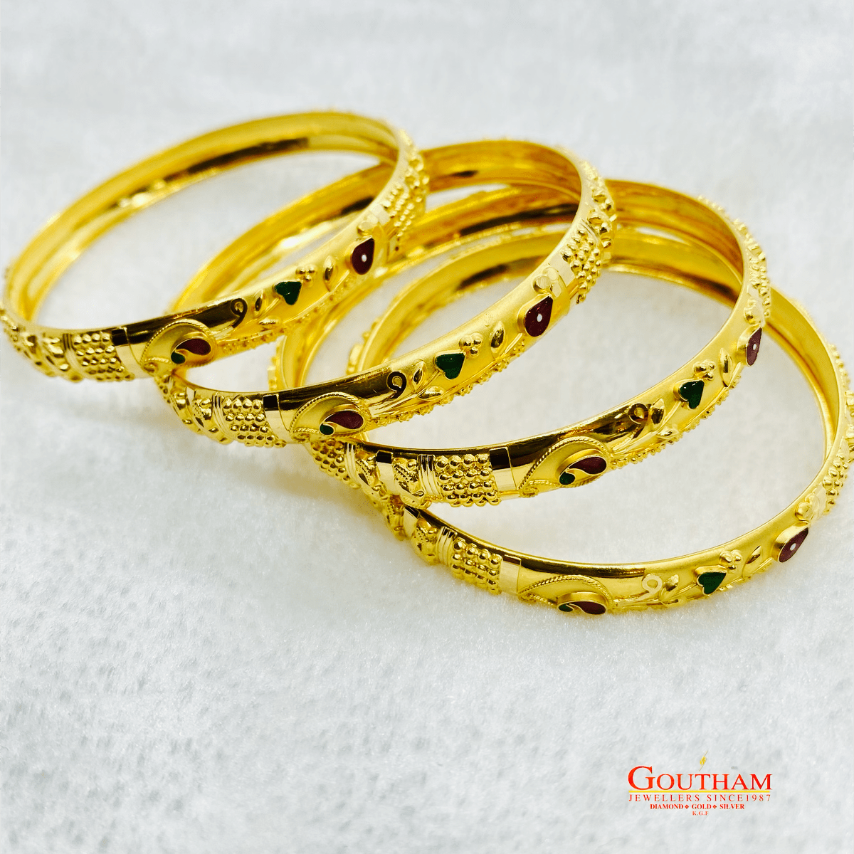 Fancy Enamel Bangle Gj0271