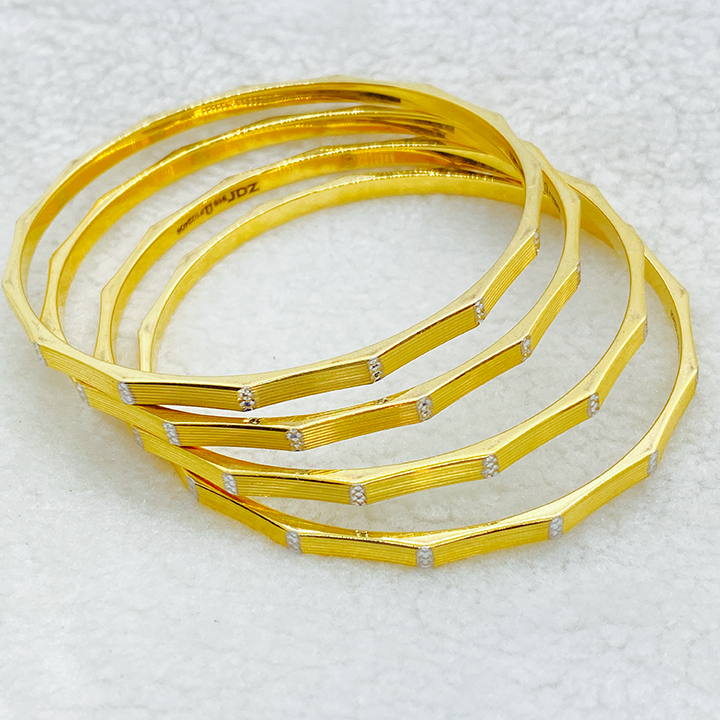 Fancy Astonishing White Border Bangles Gj0185