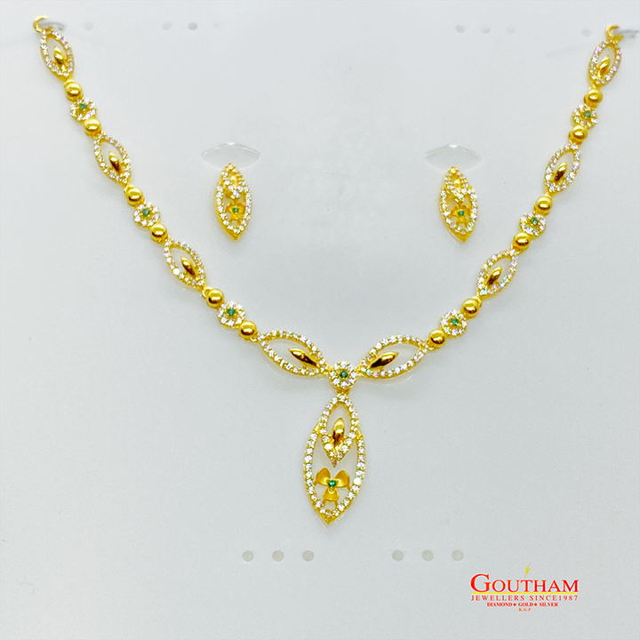 Fancy Extraneous Cz Stone Necklace Set Gj0198
