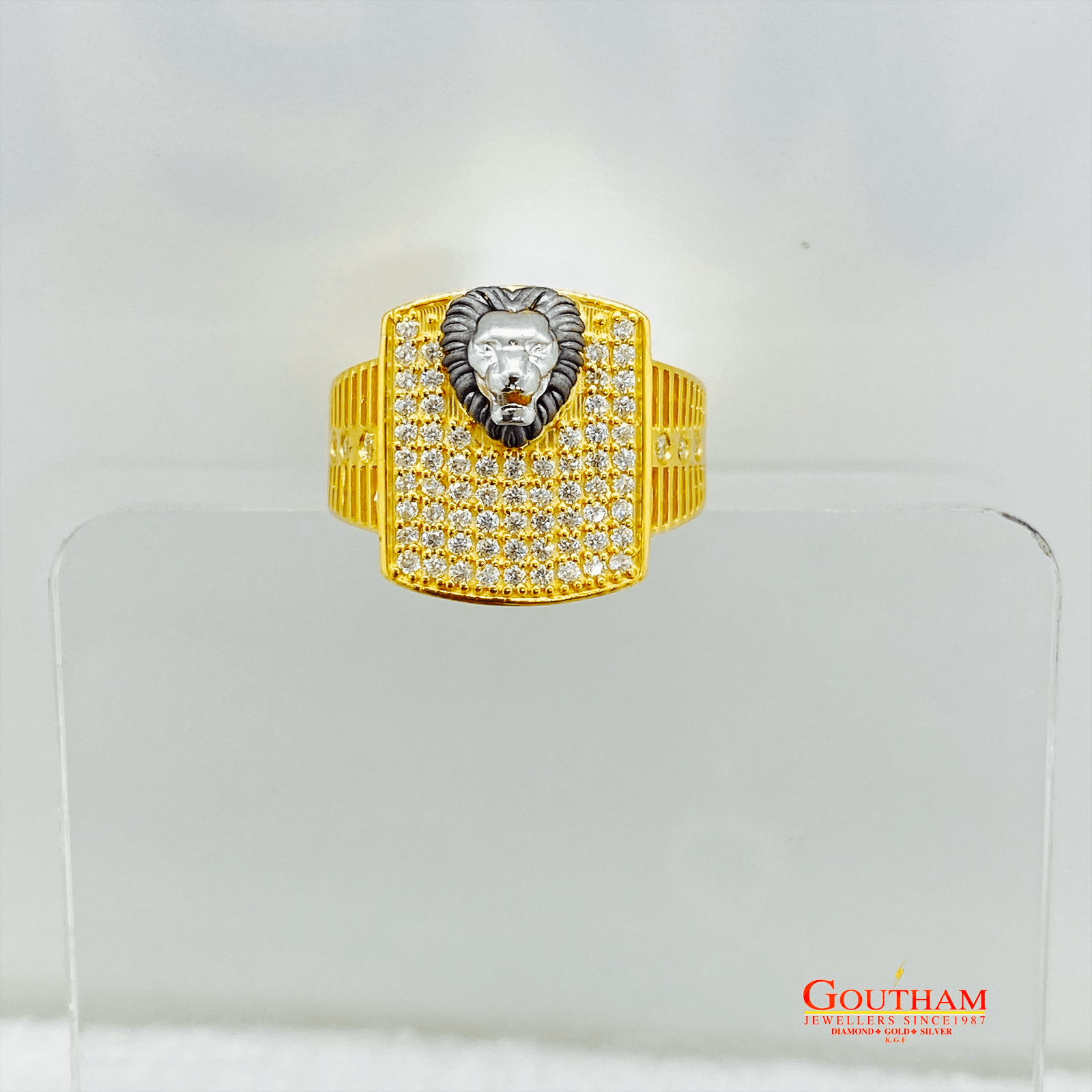 Fancy Loin Face With Cubic Stone Gents Ring Gj036