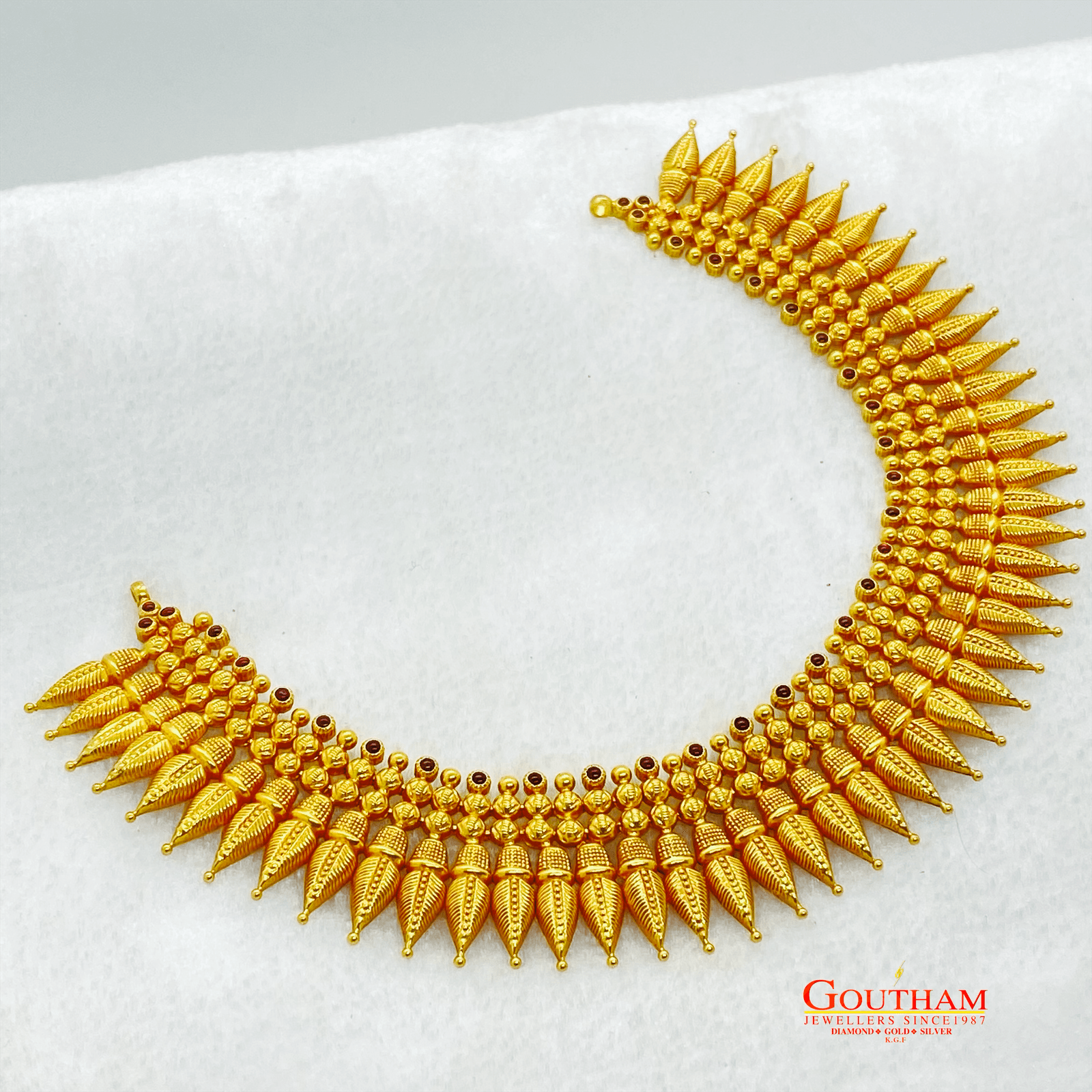 Fancy Antique Bullet Design U Necklace Gj0238