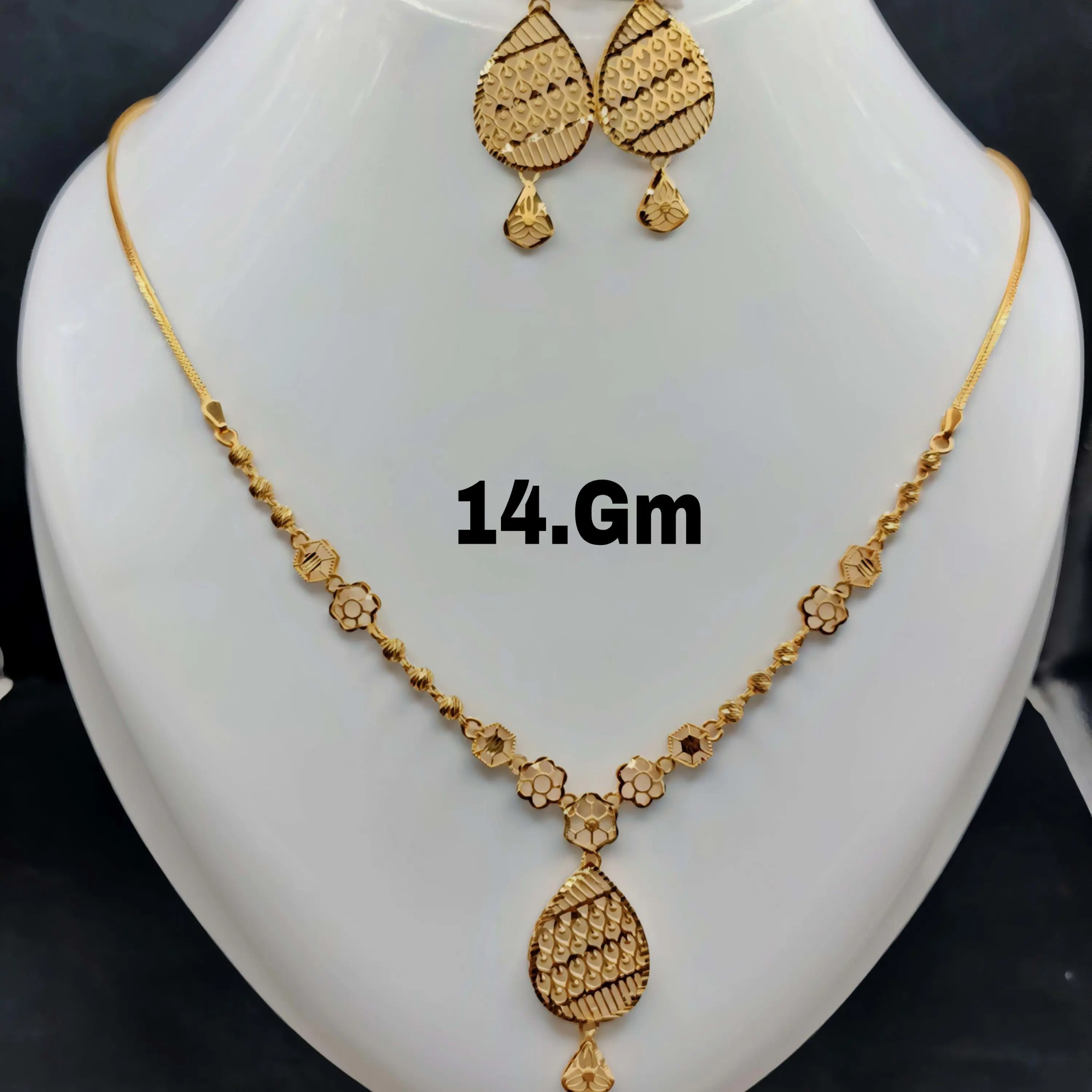 Yellow Gold Chain Set