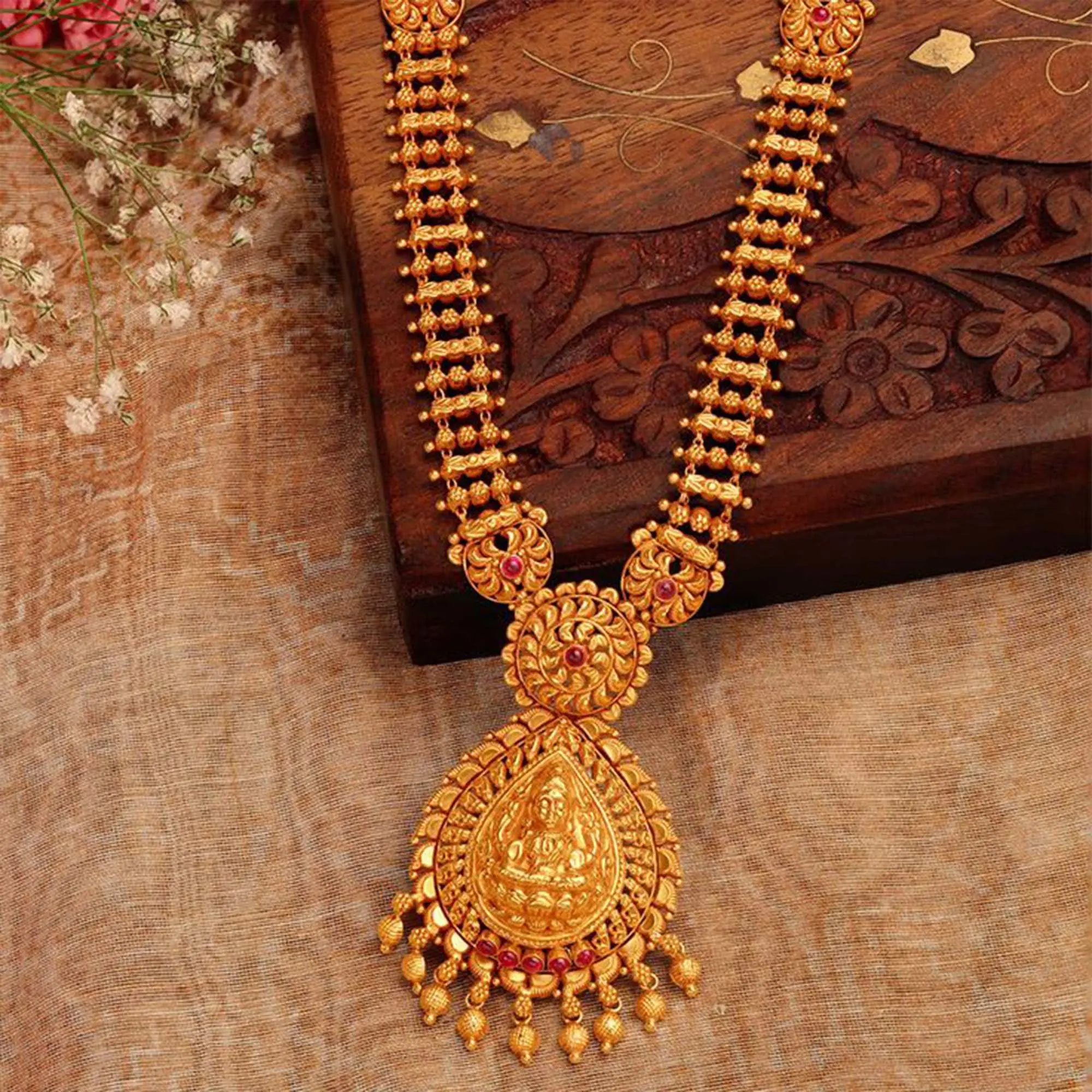 Bhavini Necklace