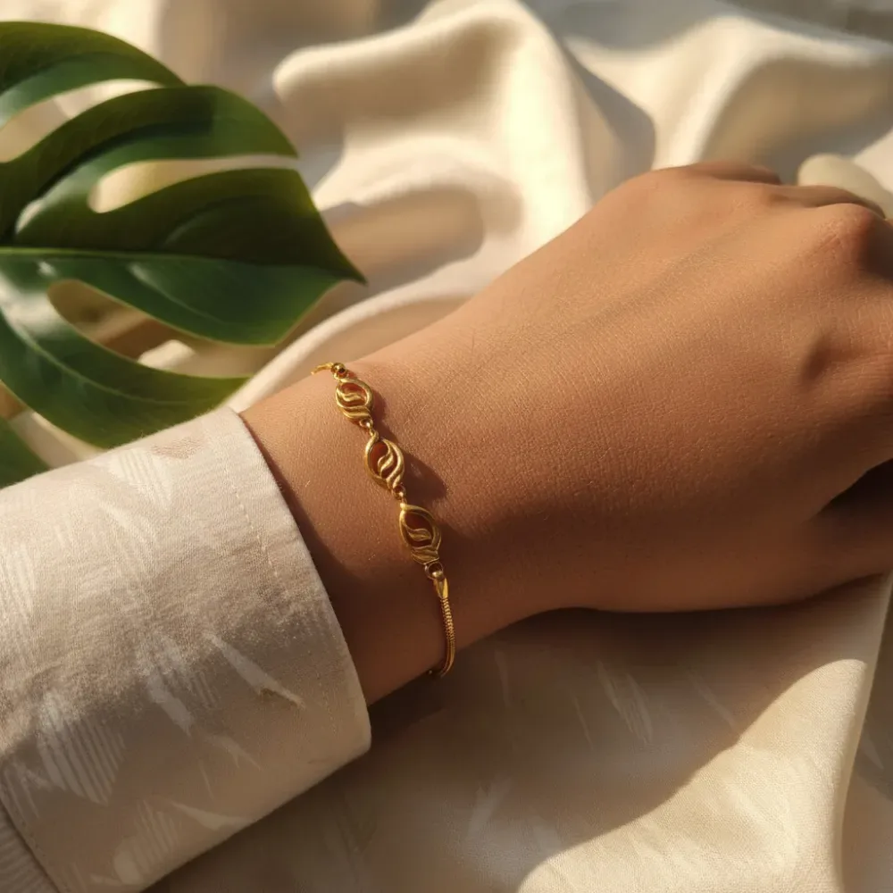 Ladies Leaf Bracelet