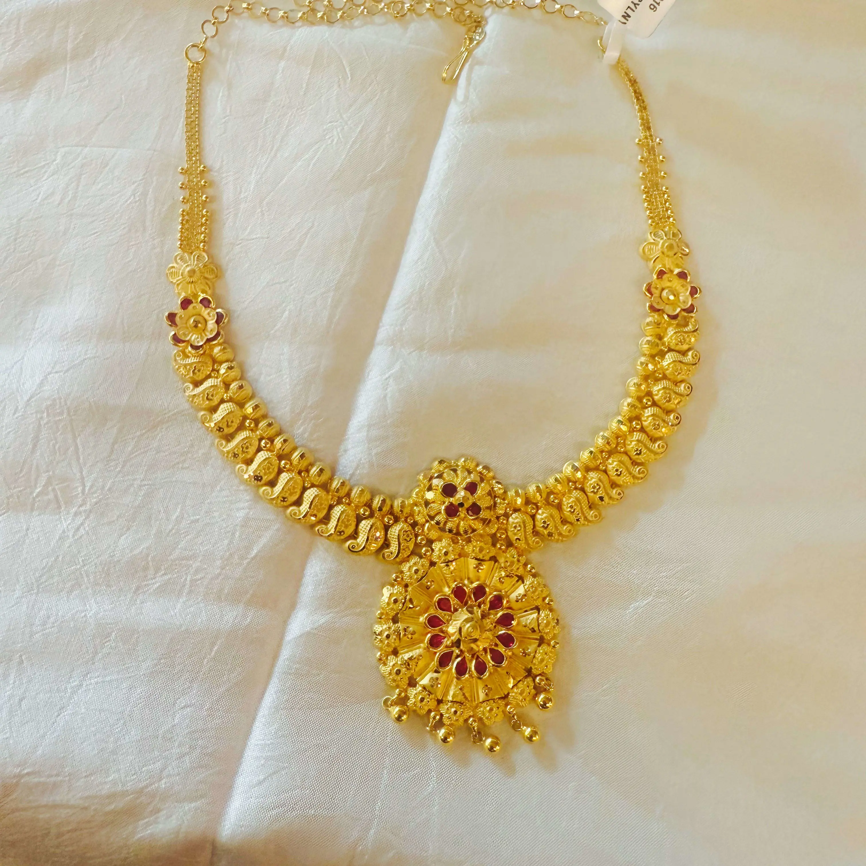 Neckless