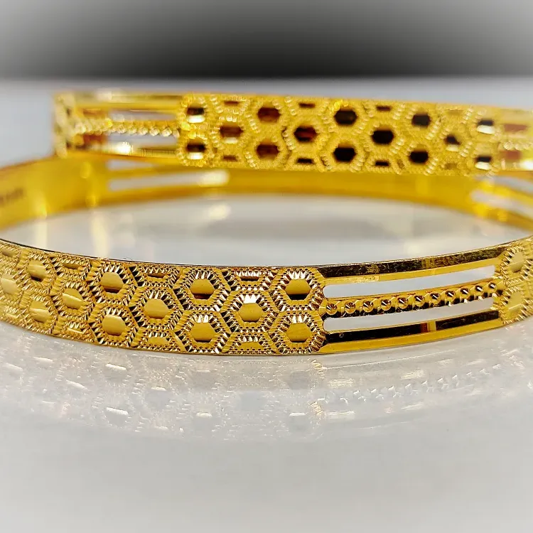 Gurlish Solid Bangles