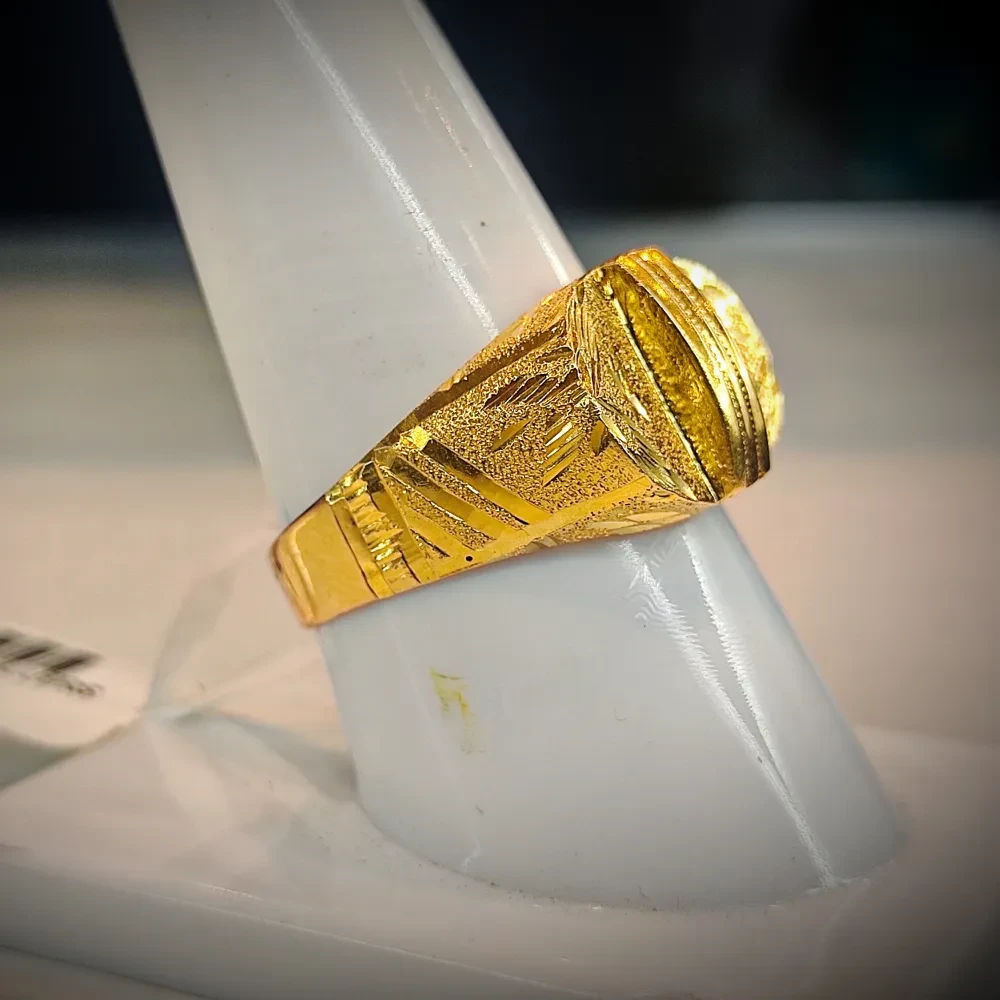 Thong Gold Magic Ring
