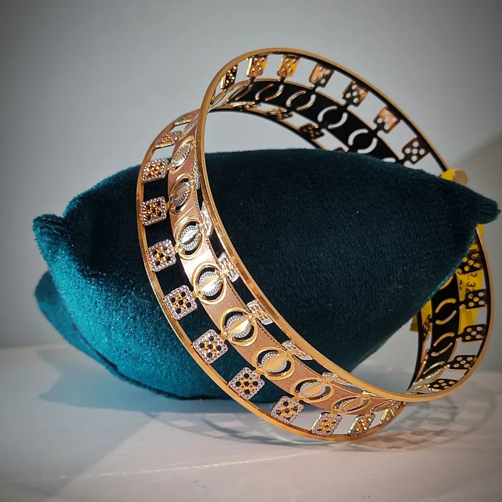 Single Hand Stylish Bangle