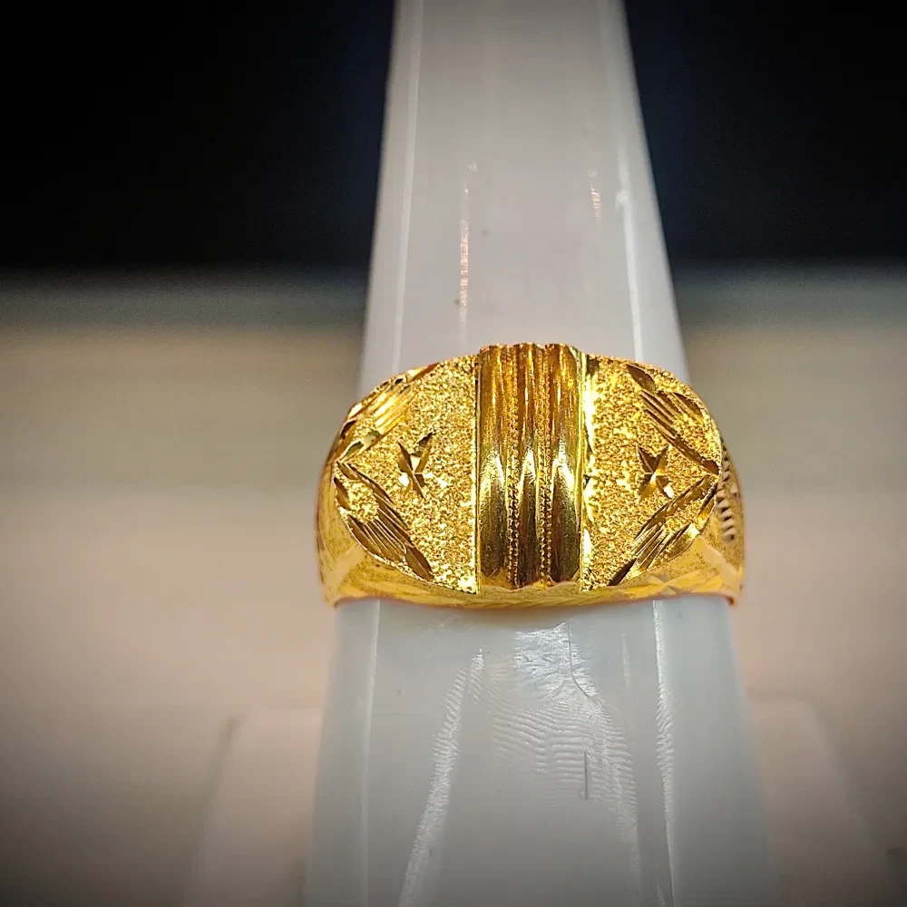 Thong Gold Magic Ring