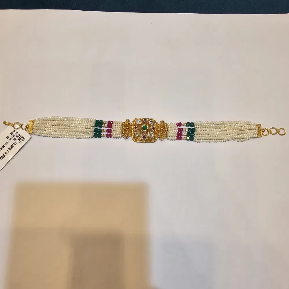 BRACELET