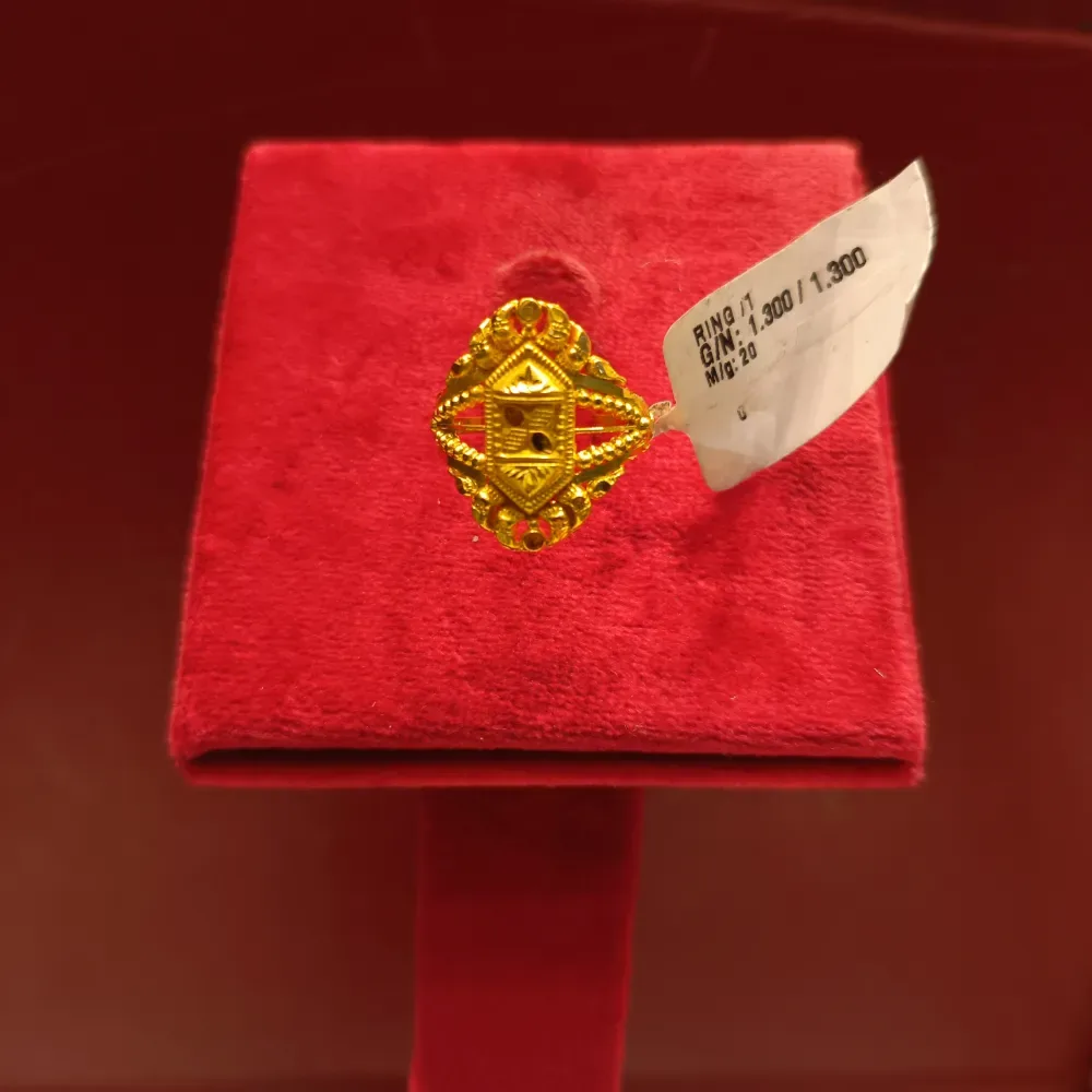 LADIES RING