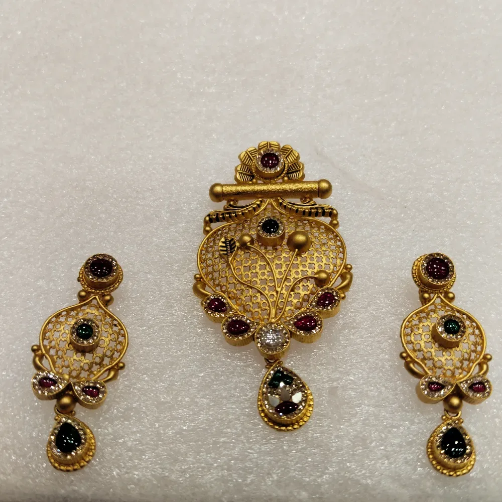 PENDANT SET