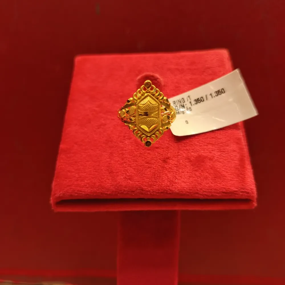 LADIES RING