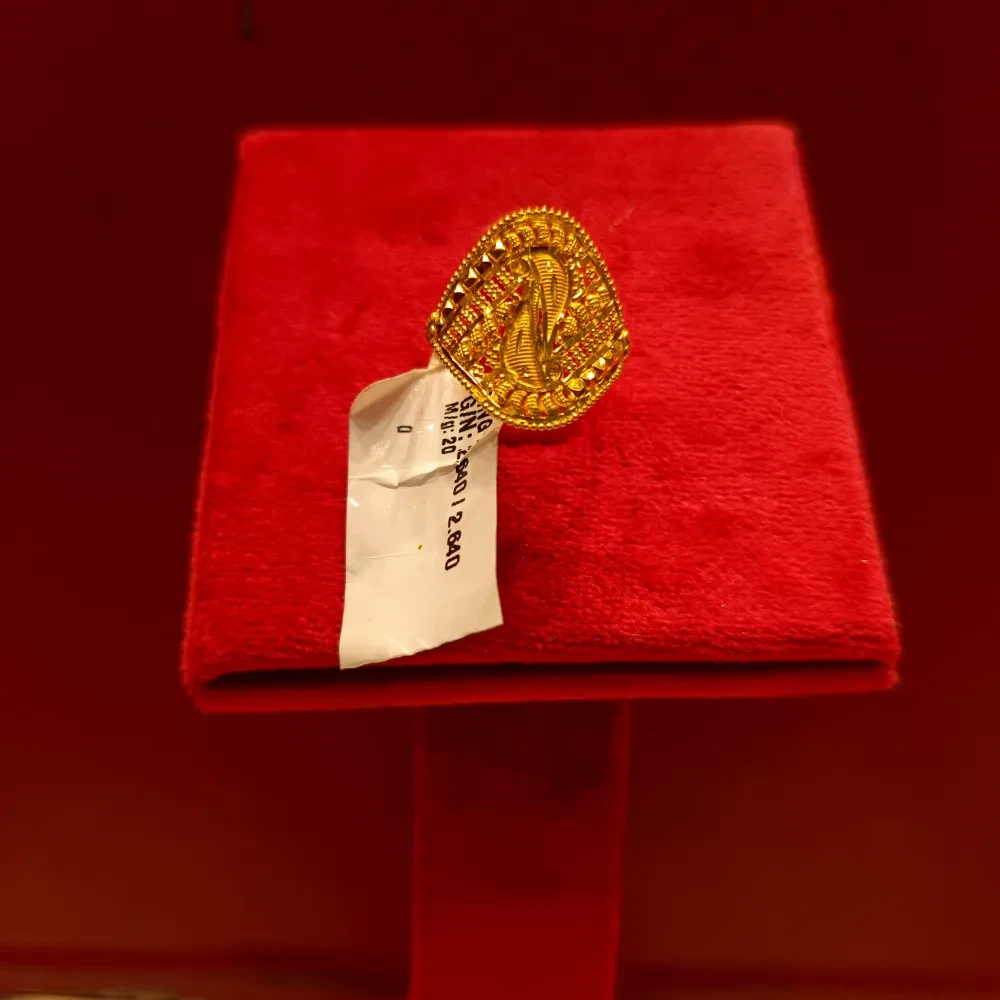 LADIES RING