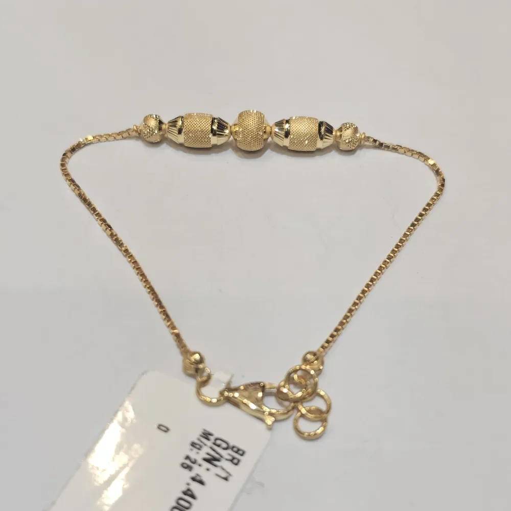 BRACELET
