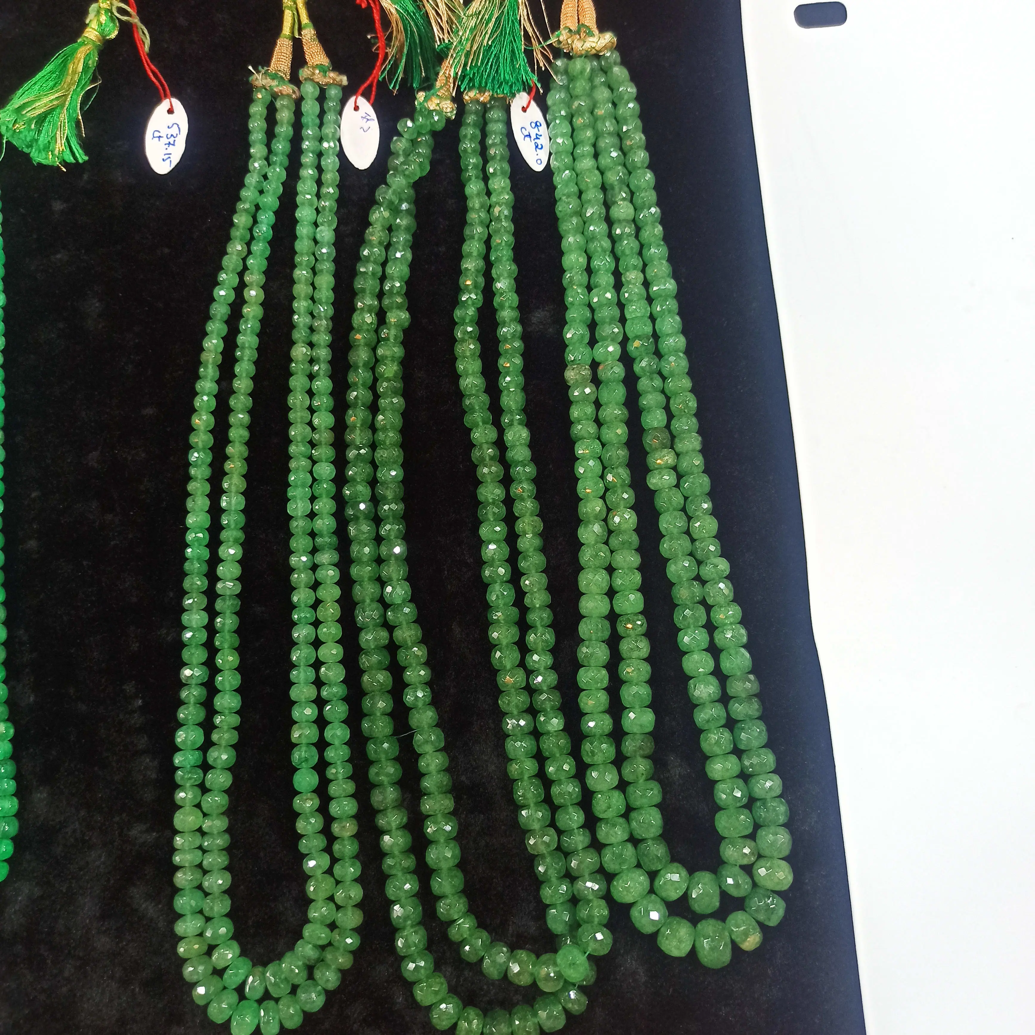 Emerald Beeds