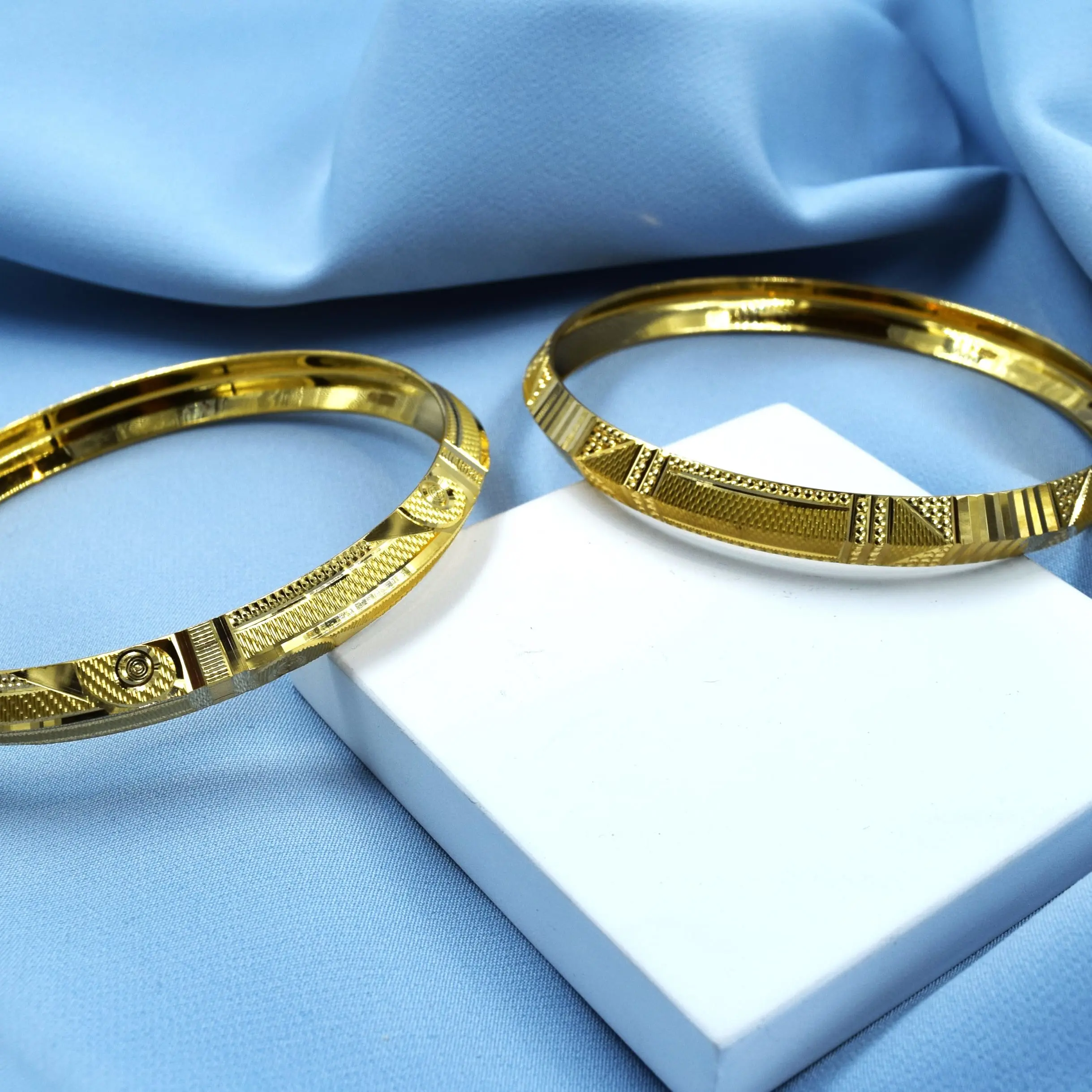 Bracelet 13