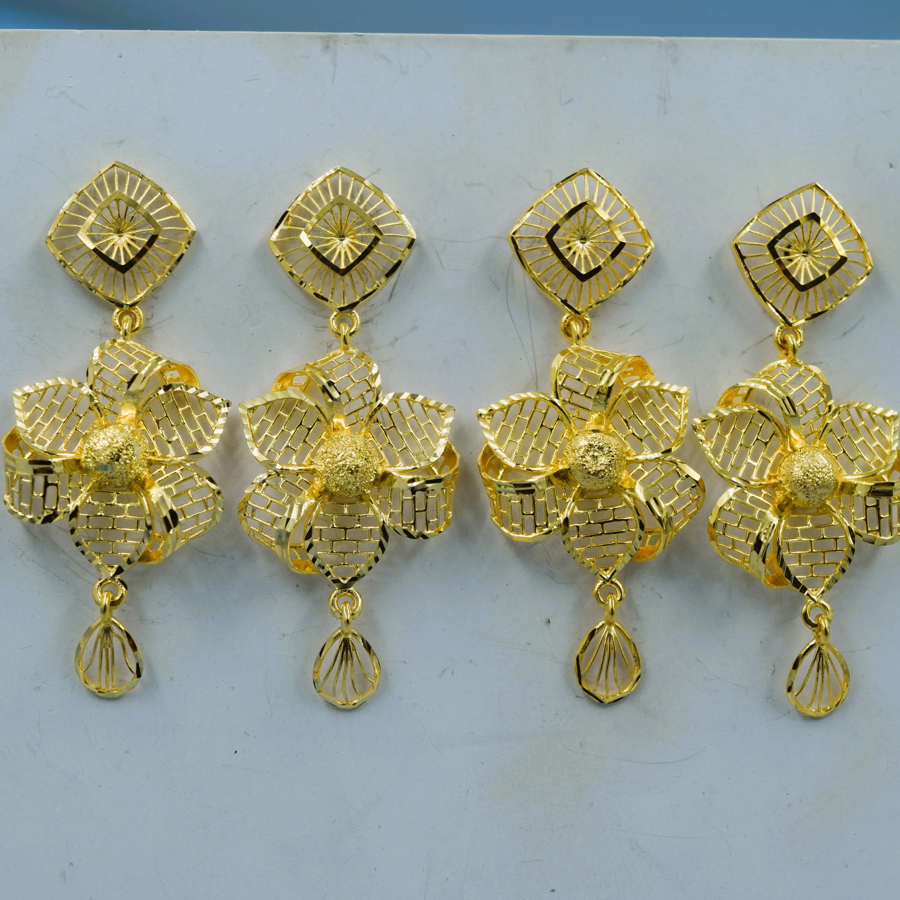 Emerald Earring