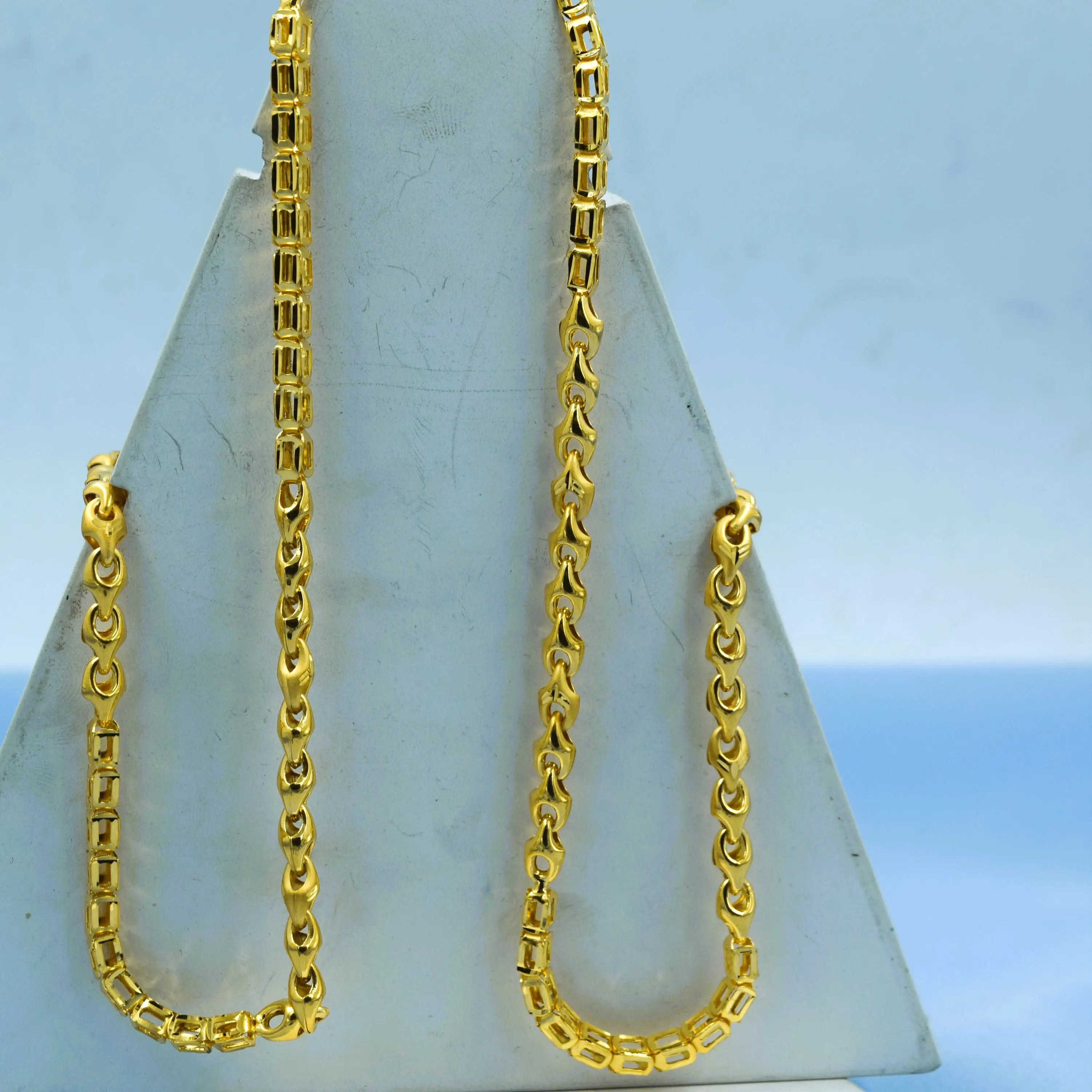 Emerald Chain