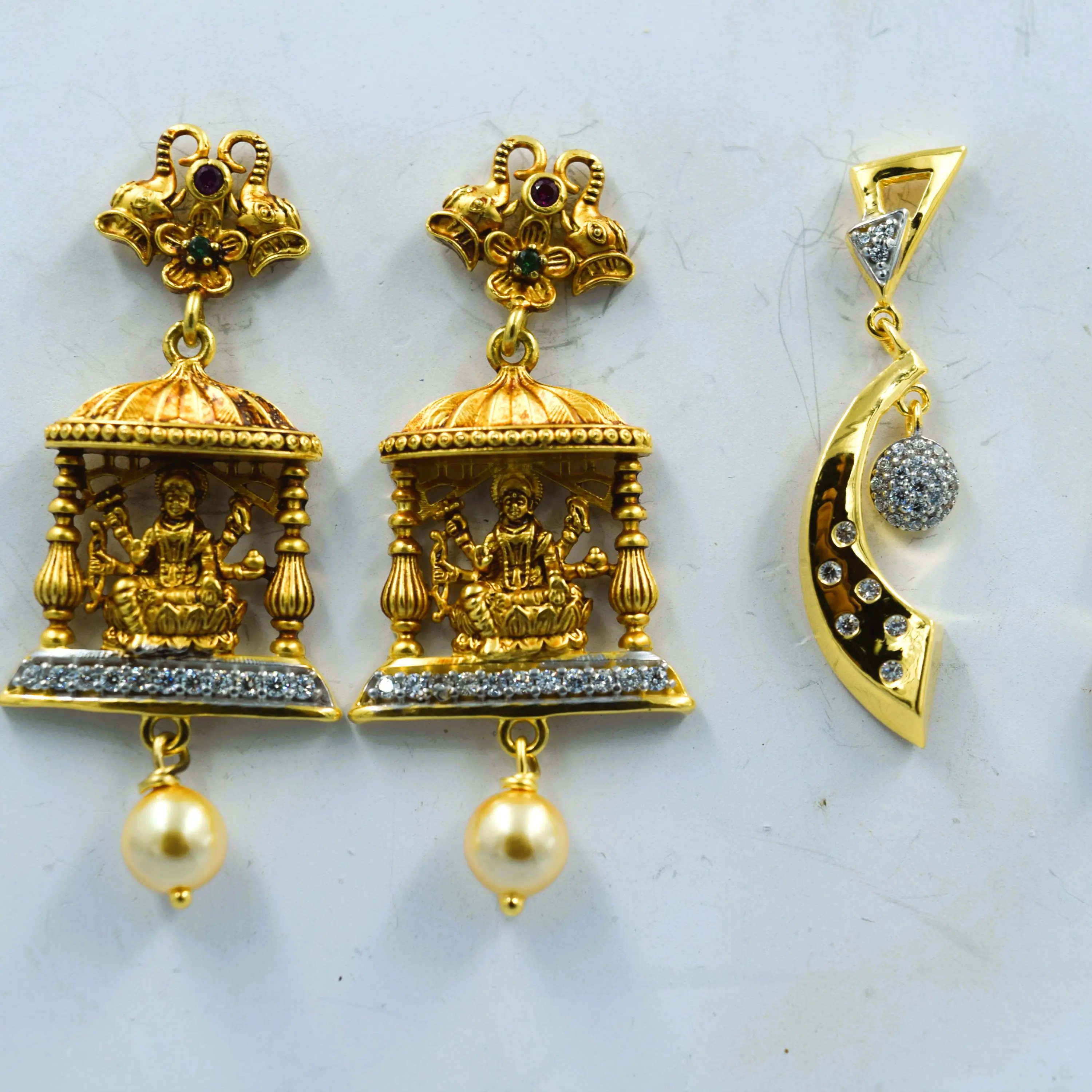 Emerald Earring