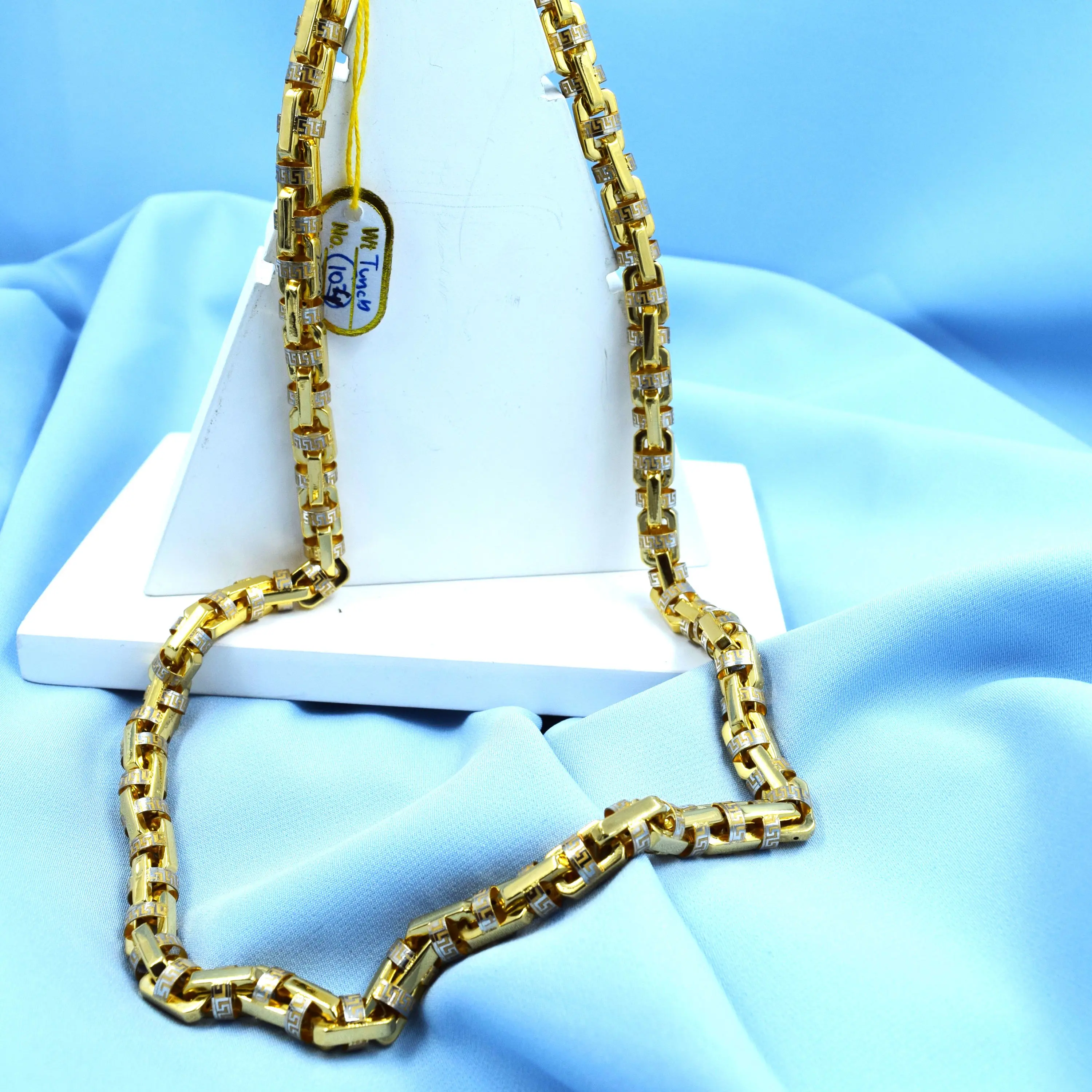 Chain 18
