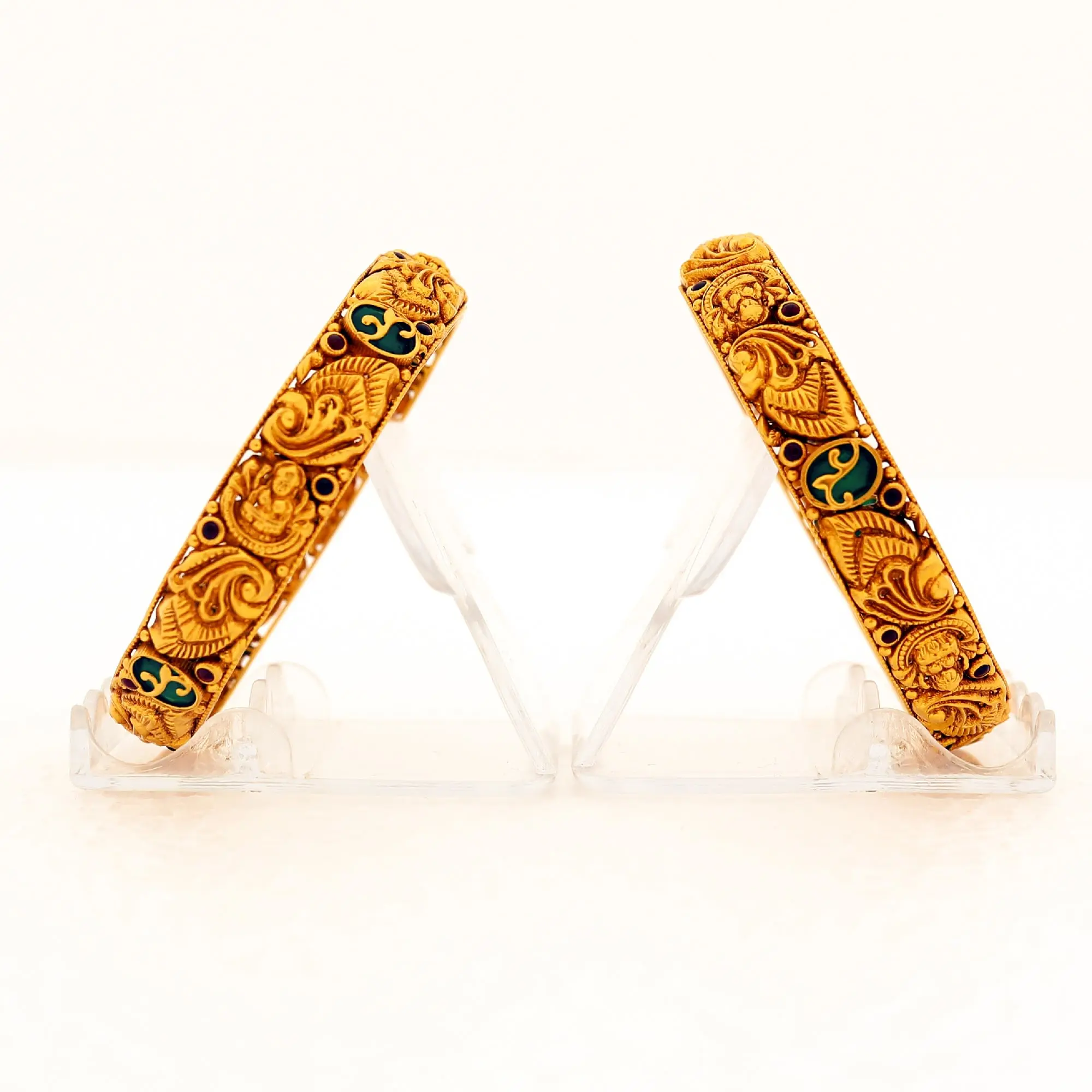 Nakas Bangles