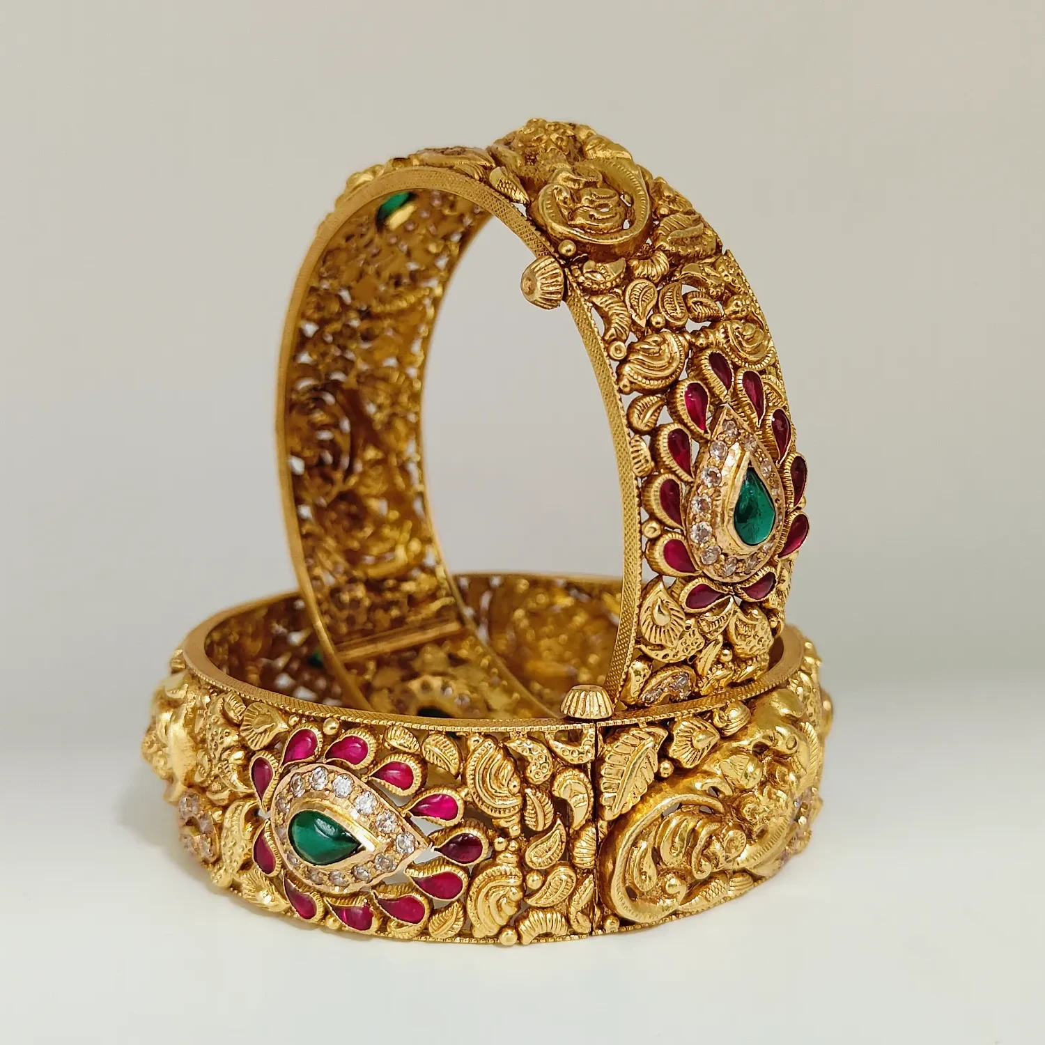 Nakash Bangles