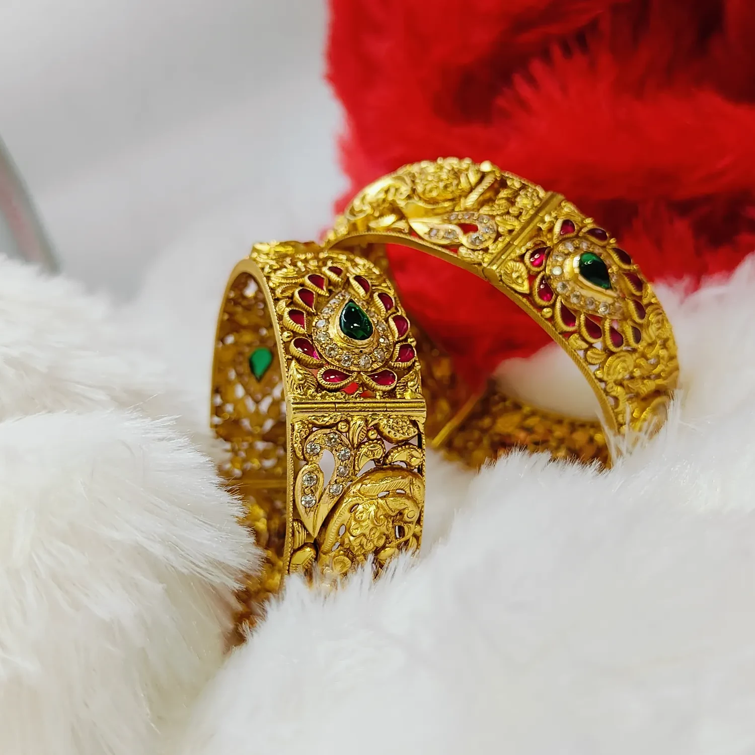 Nakash Bangles