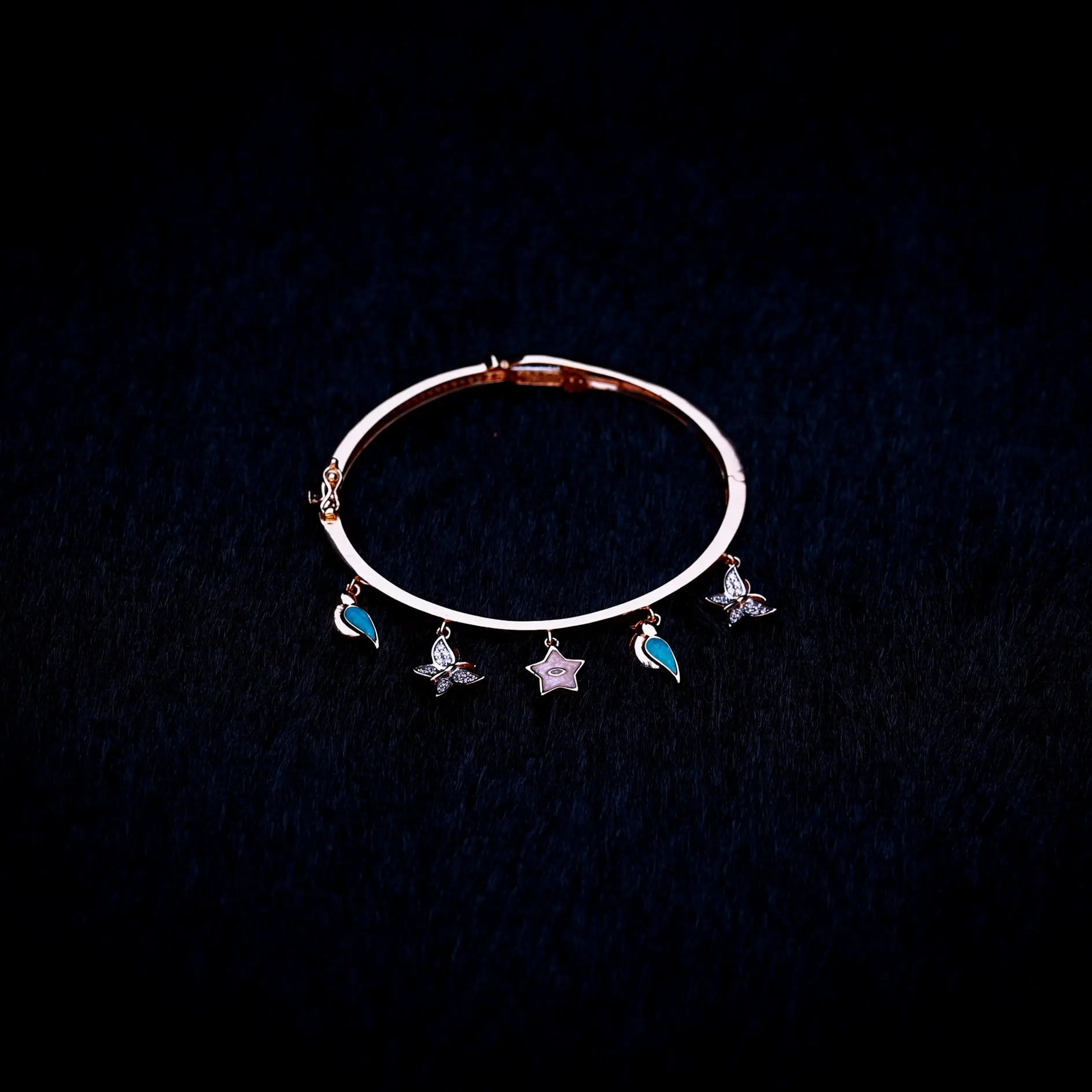 Ladies Kada