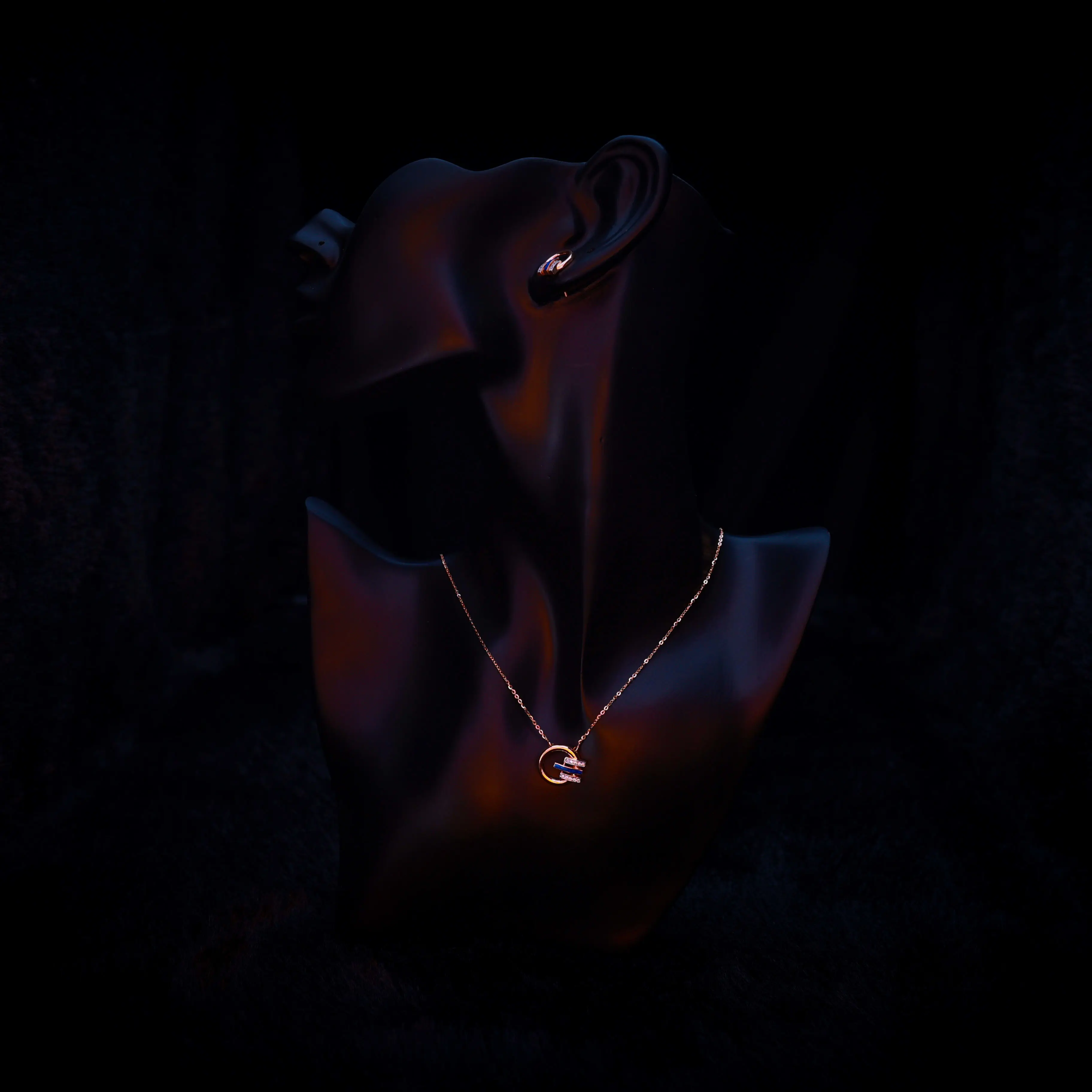 Rosegold Chain With Ear-rings