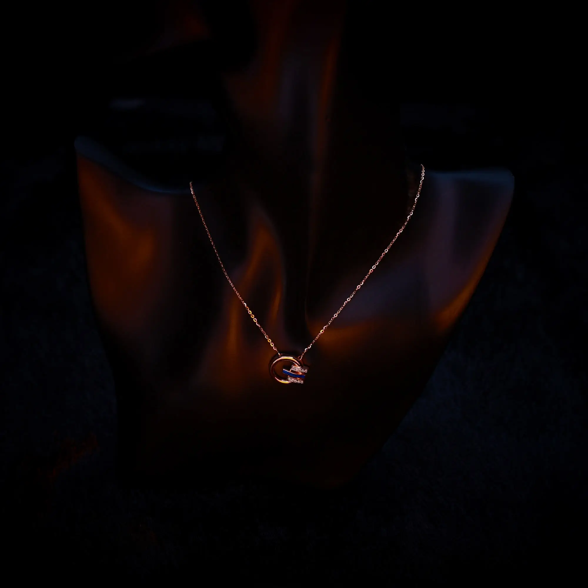 Rosegold Chain With Ear-rings