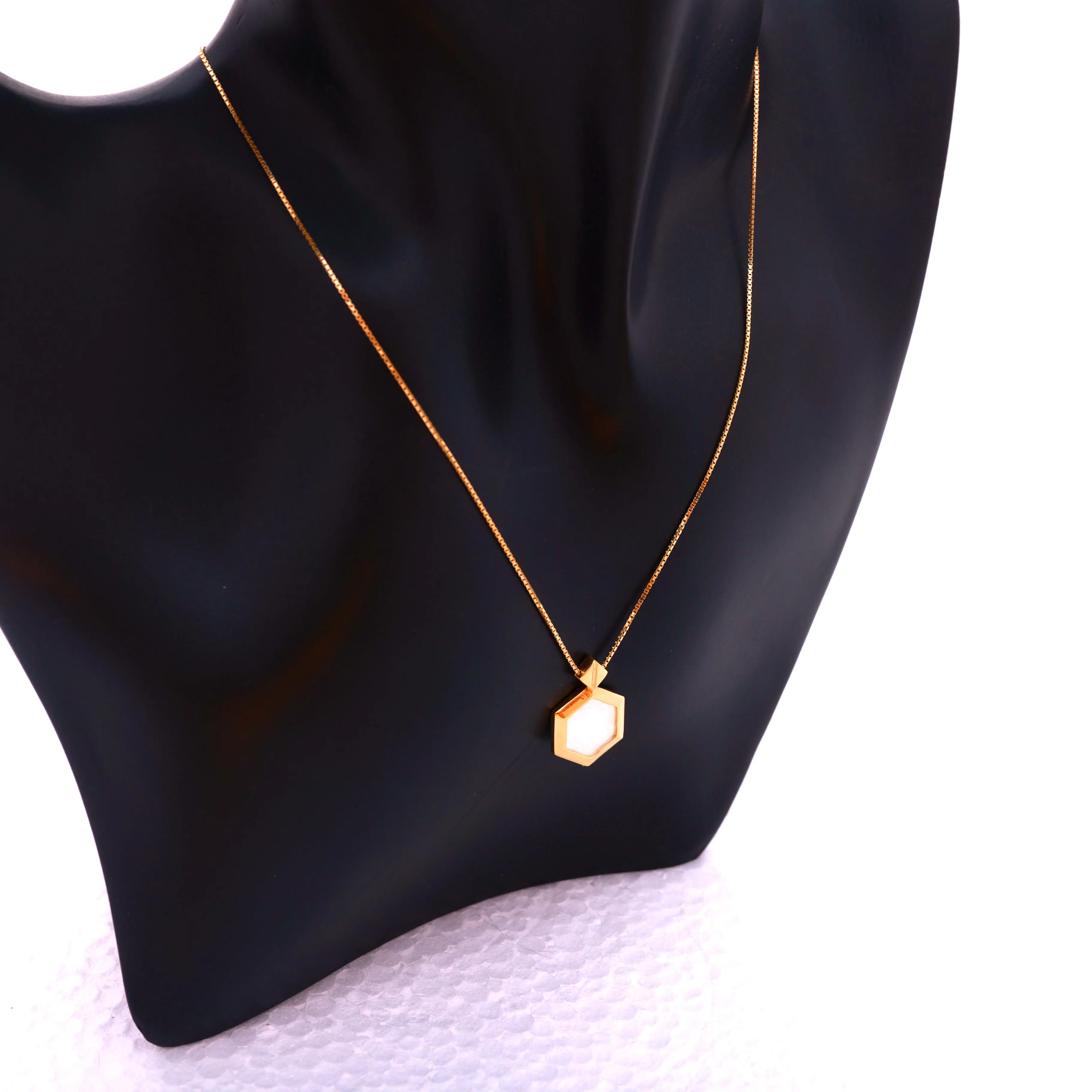 Mother Of Pearl Rosegold Chain