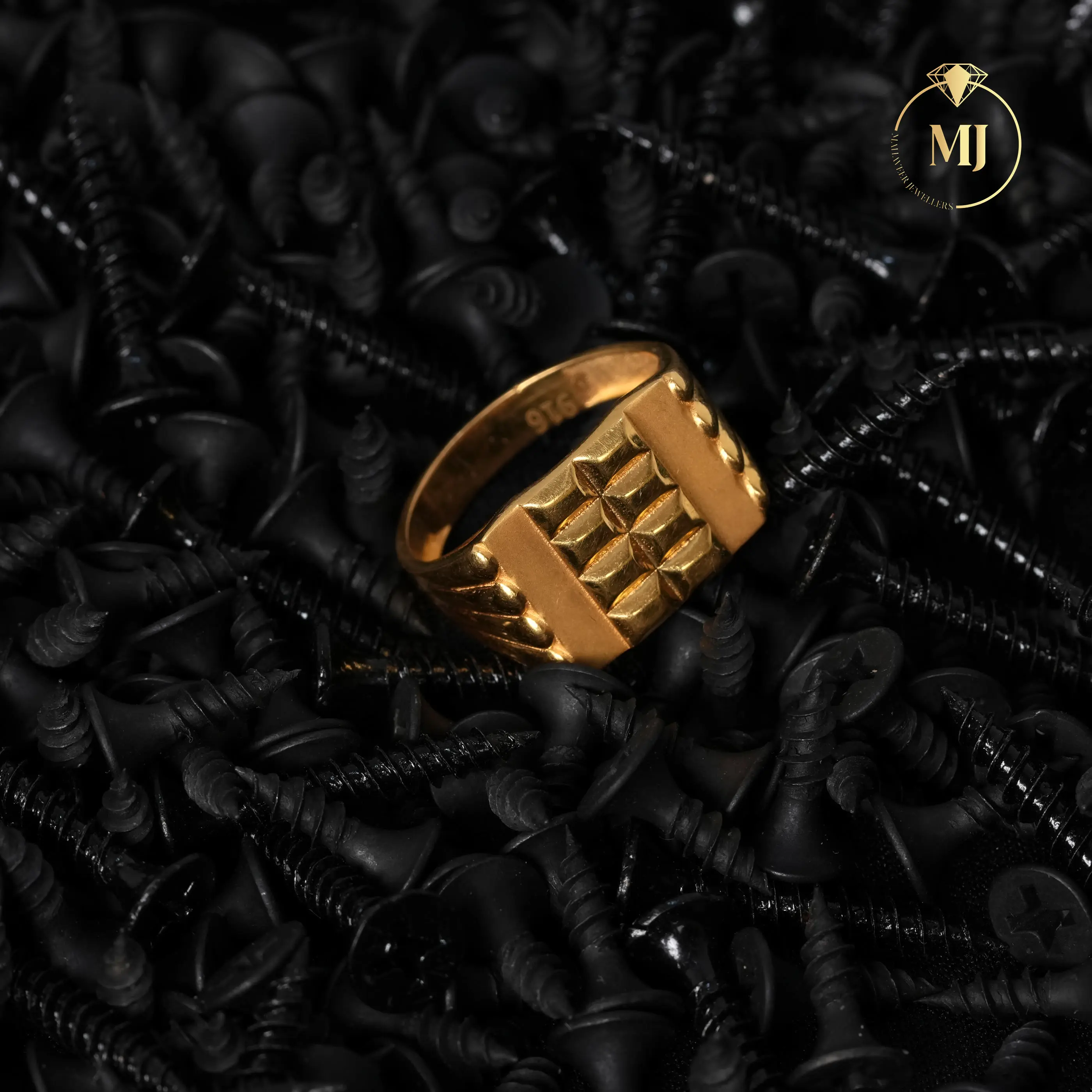 Dynasty Gents Gold Ring