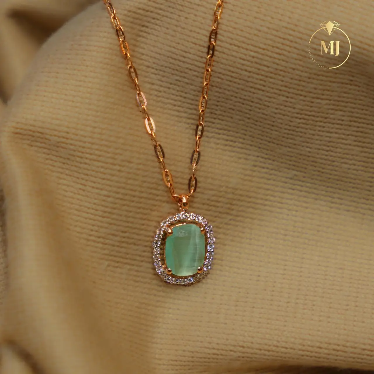 Verdelle Halo Womens Chain