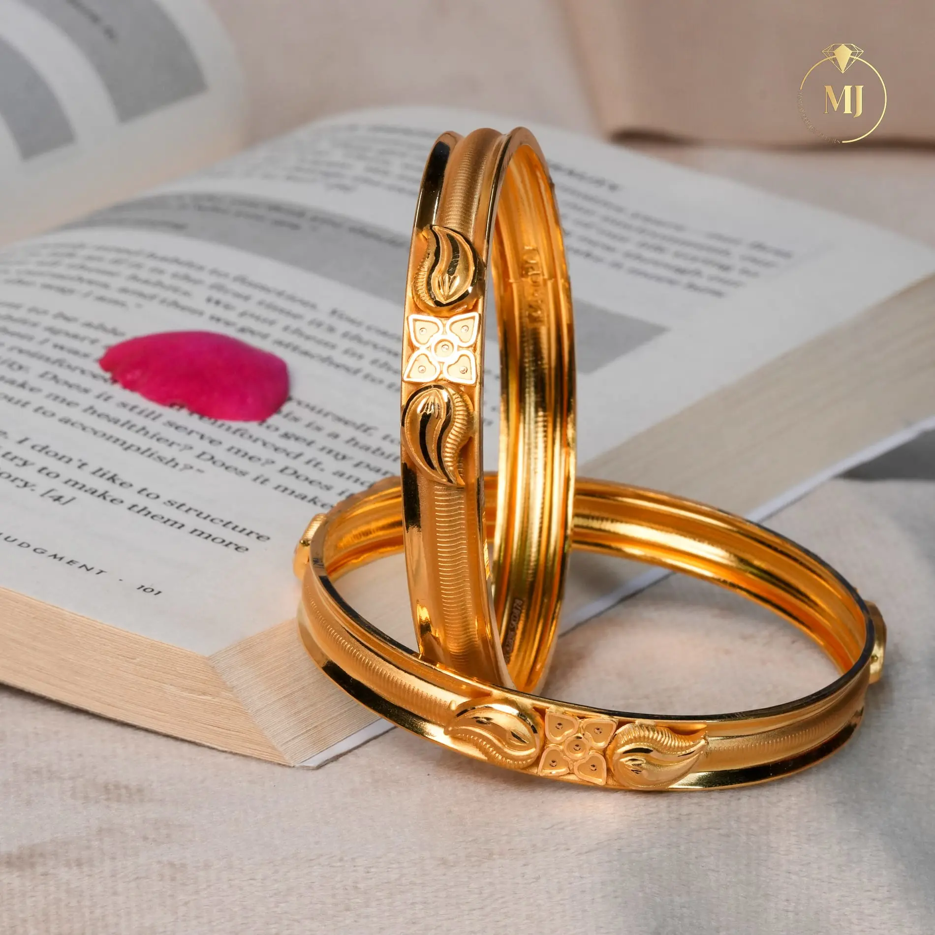 Aadya Floral Crest Bangle Set