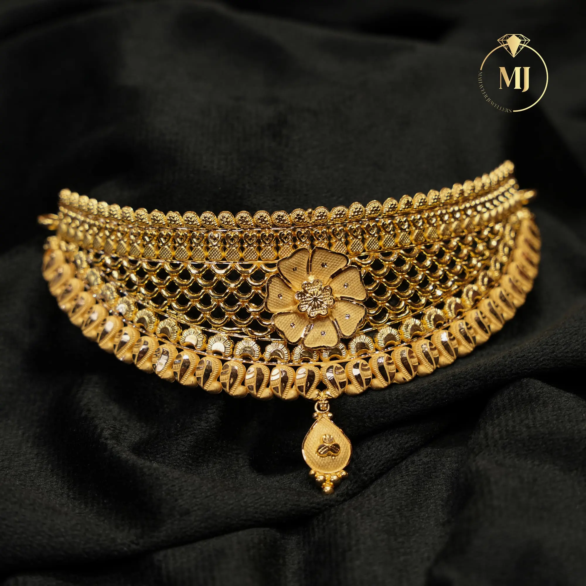 Ornate Petal Grandeur Choker
