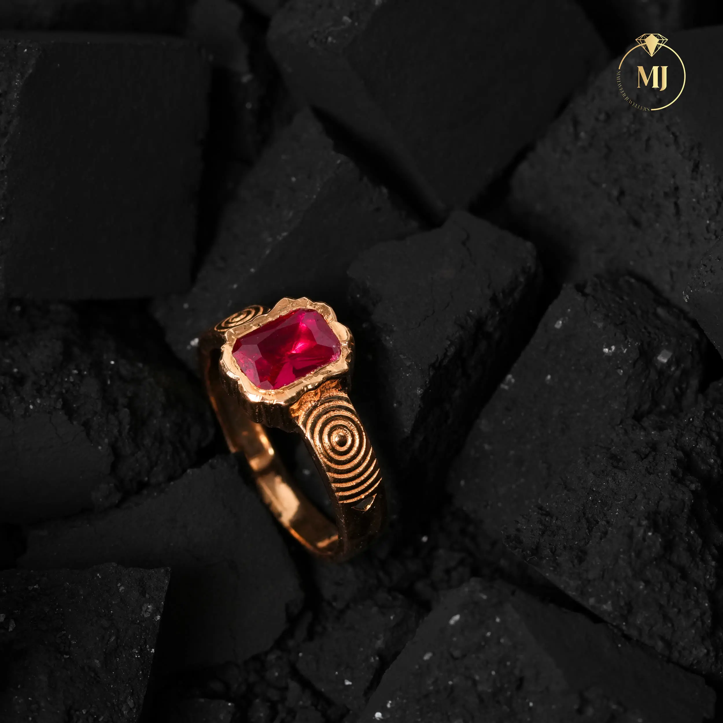 Rubini Grace Ring