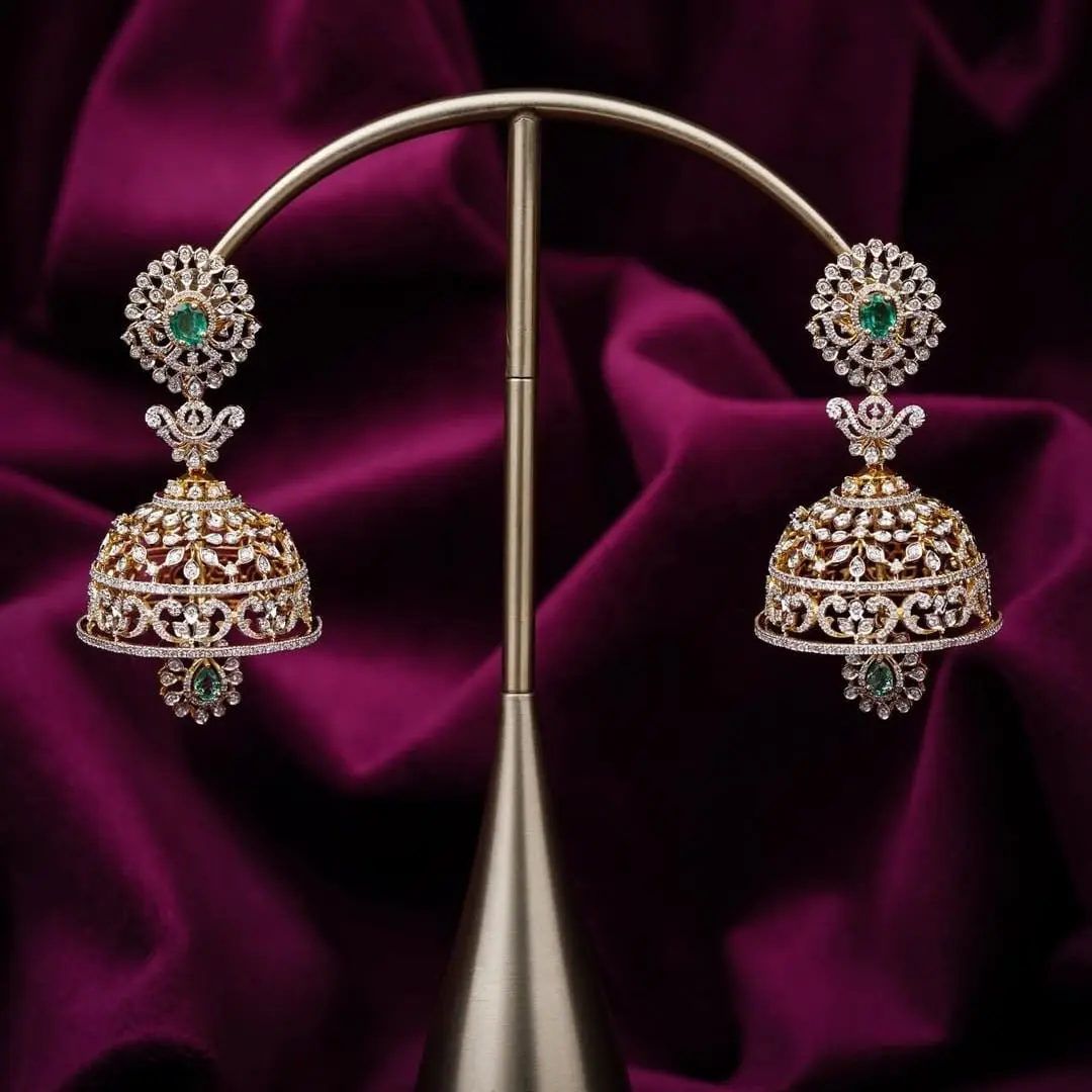 Elegant Women's Gold Jhumka
