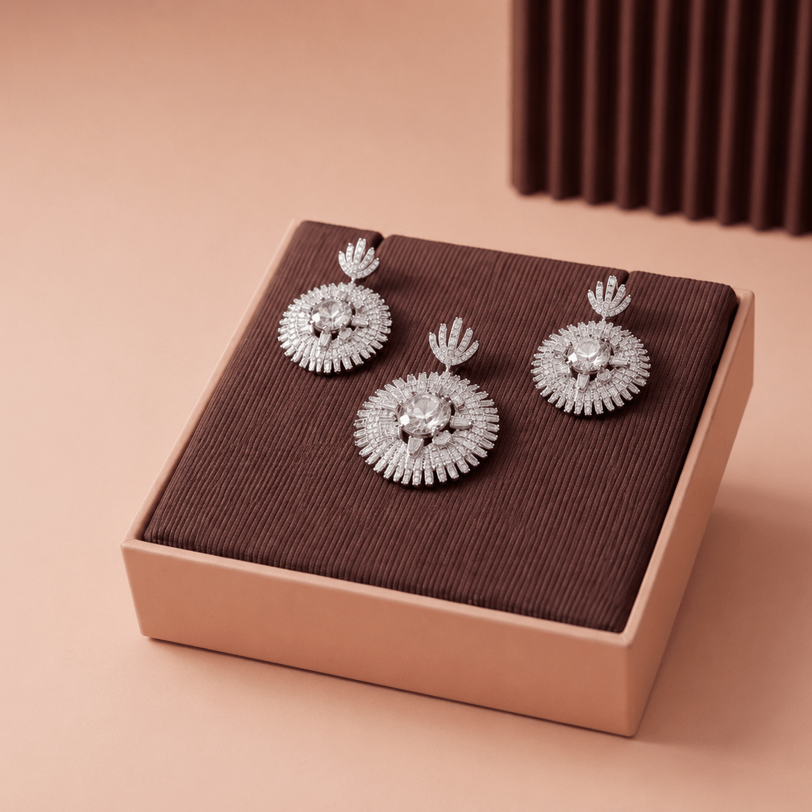 Florentine Pendant Set