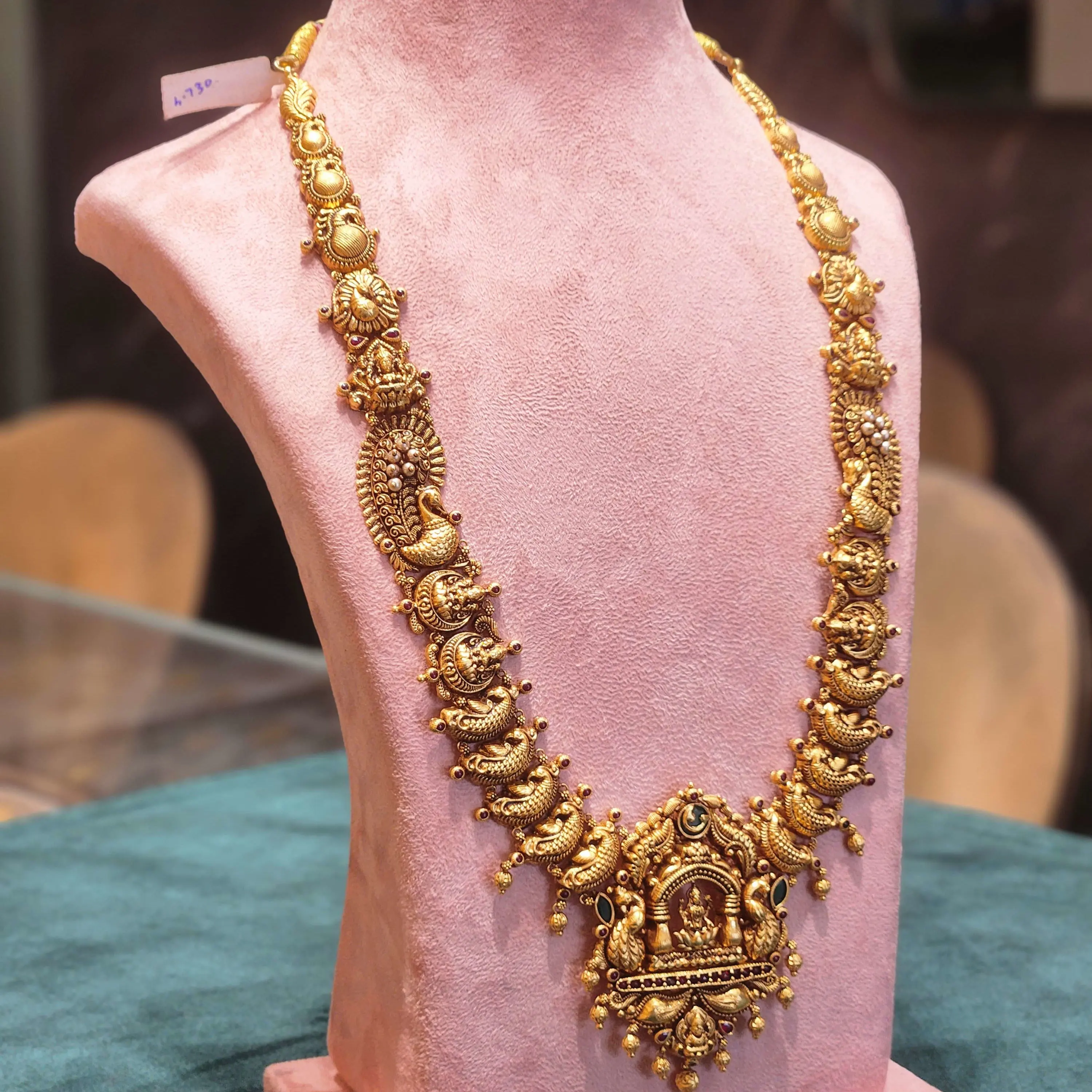 Lakshmi Vilasam Antique Temple Necklace