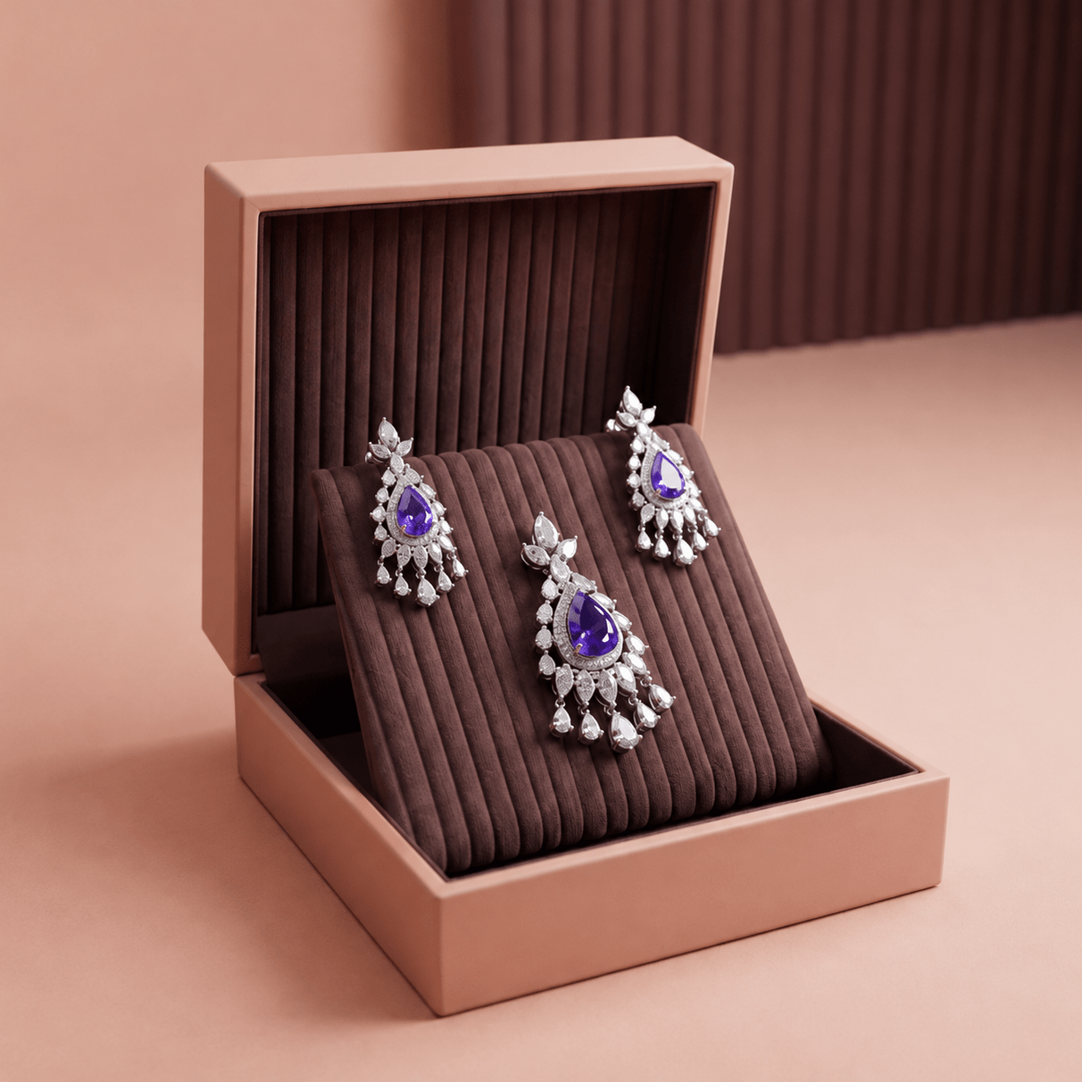 Elara Pendant Chain Set