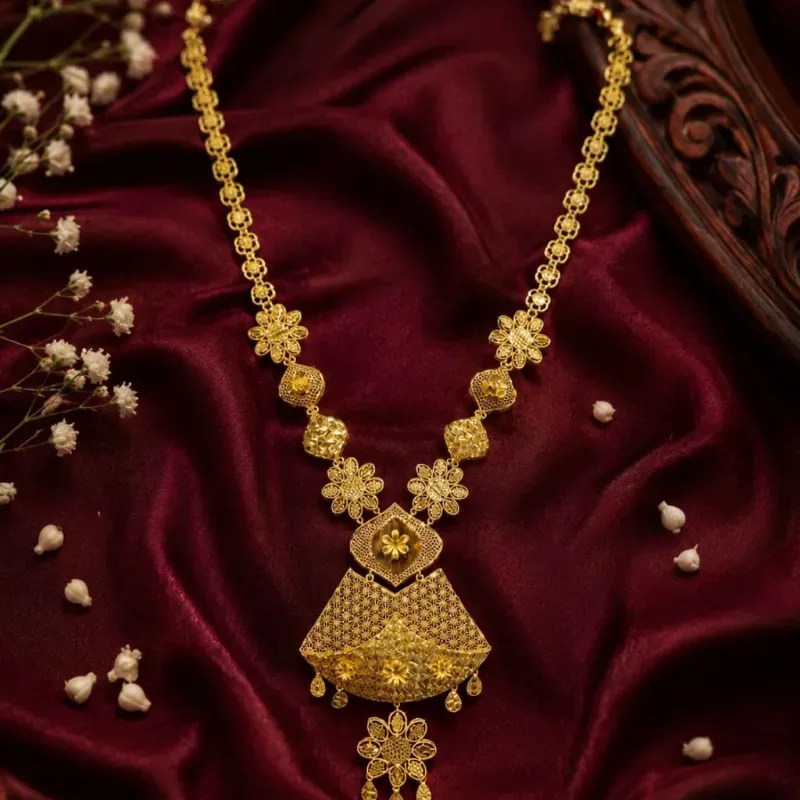 Noor Royale