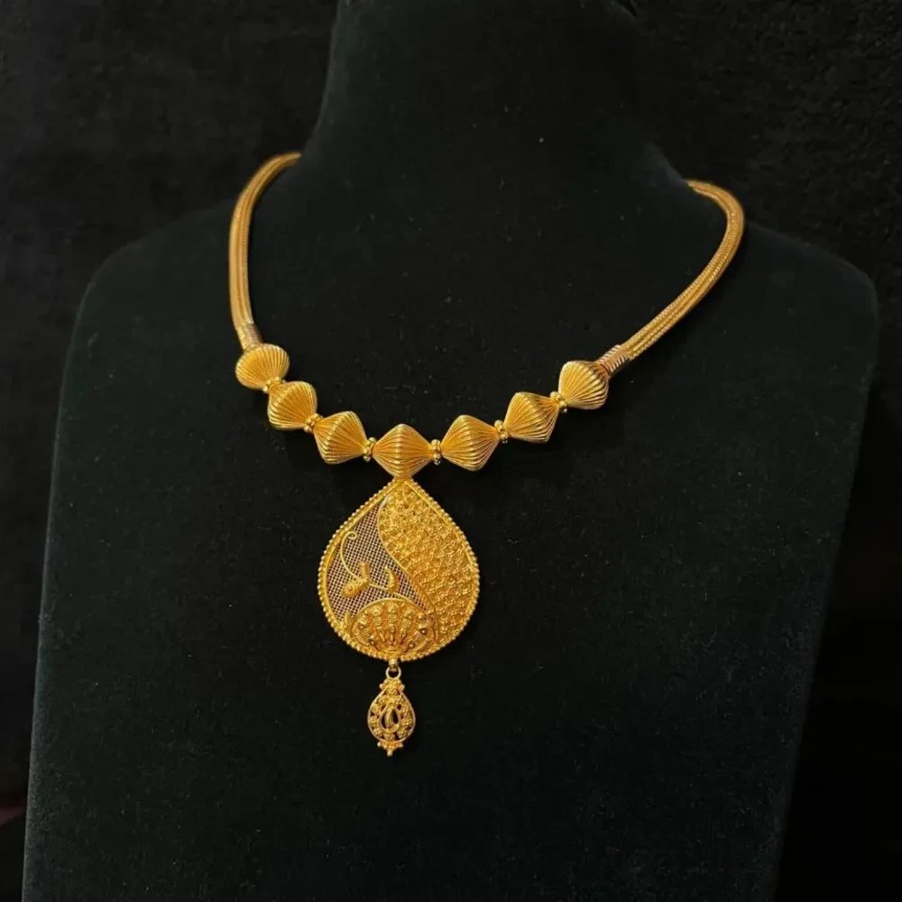 Jomale Necklace